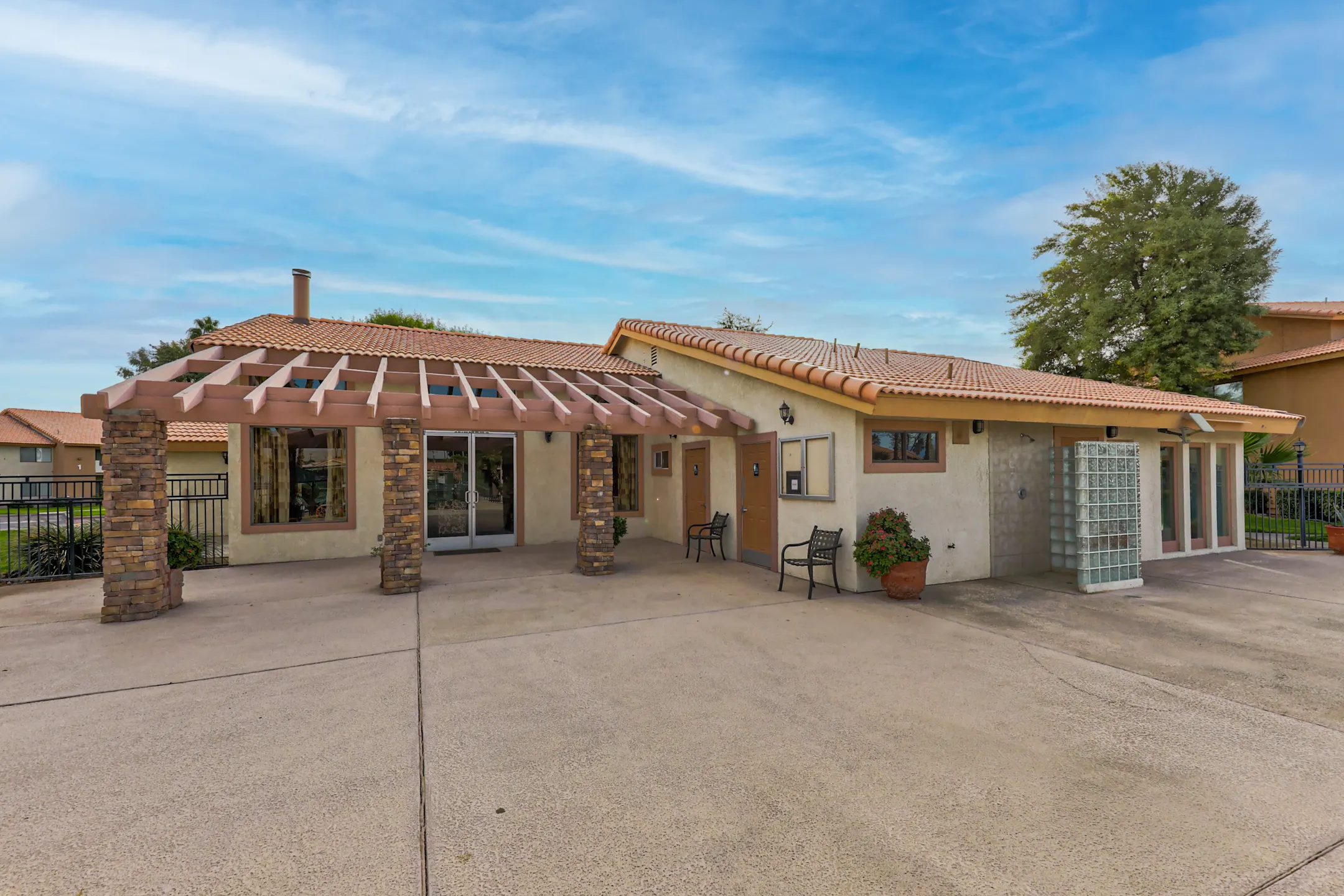 Saddleback Luxury Homes Apartments Bermuda Dunes, CA 92203