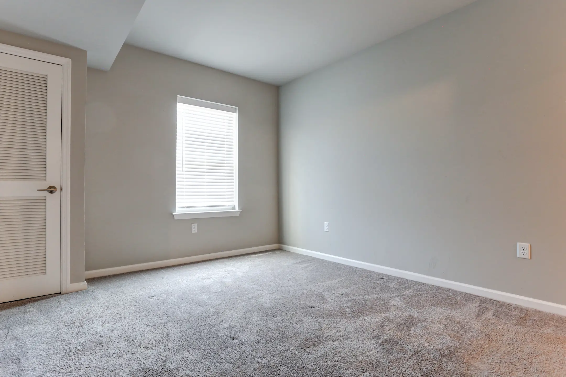 The Square at Bridgeport 1635 Old Philadelphia Pike Lancaster, PA