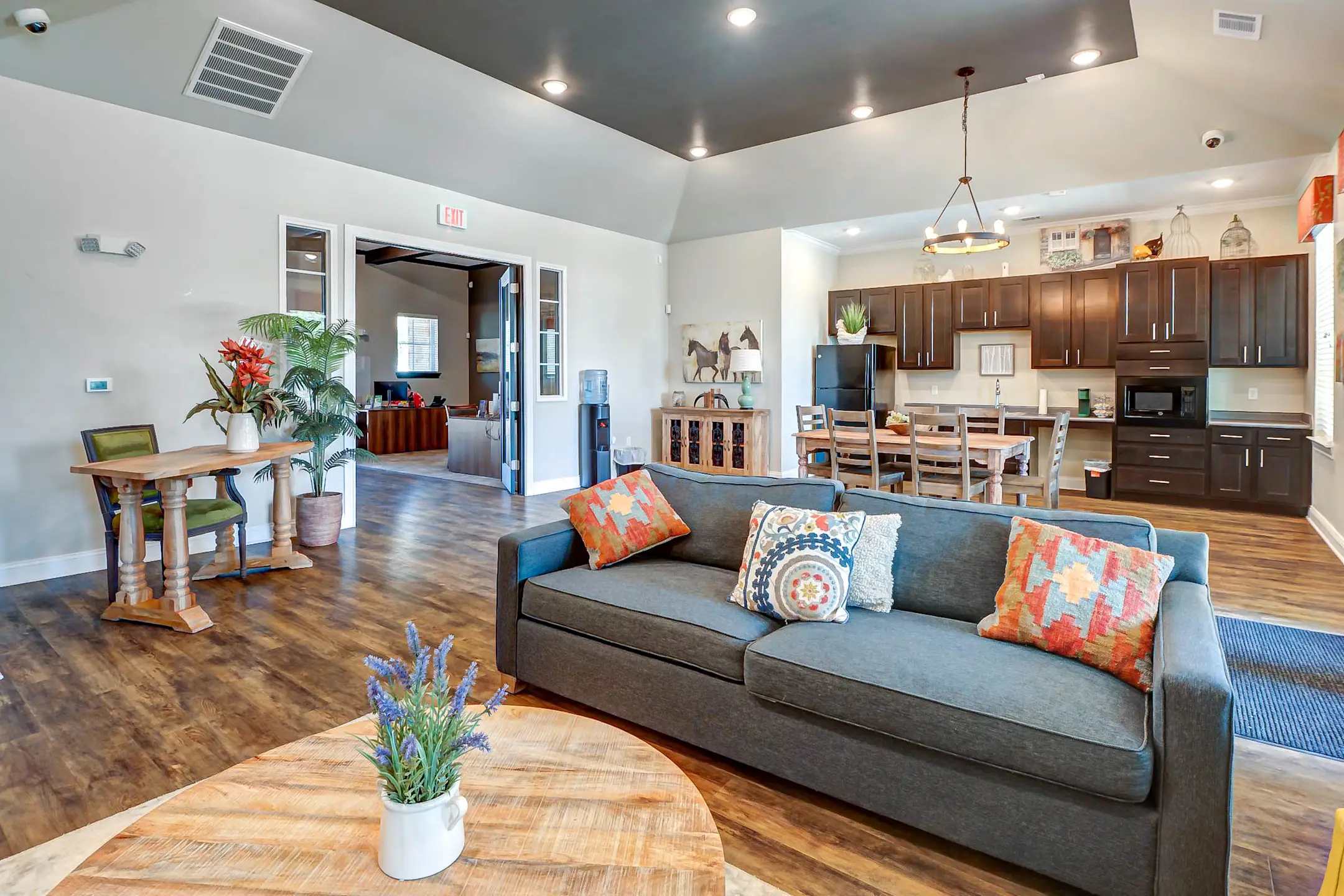 Fairway Landings at Plum Creek Apartments Kyle, TX 78640