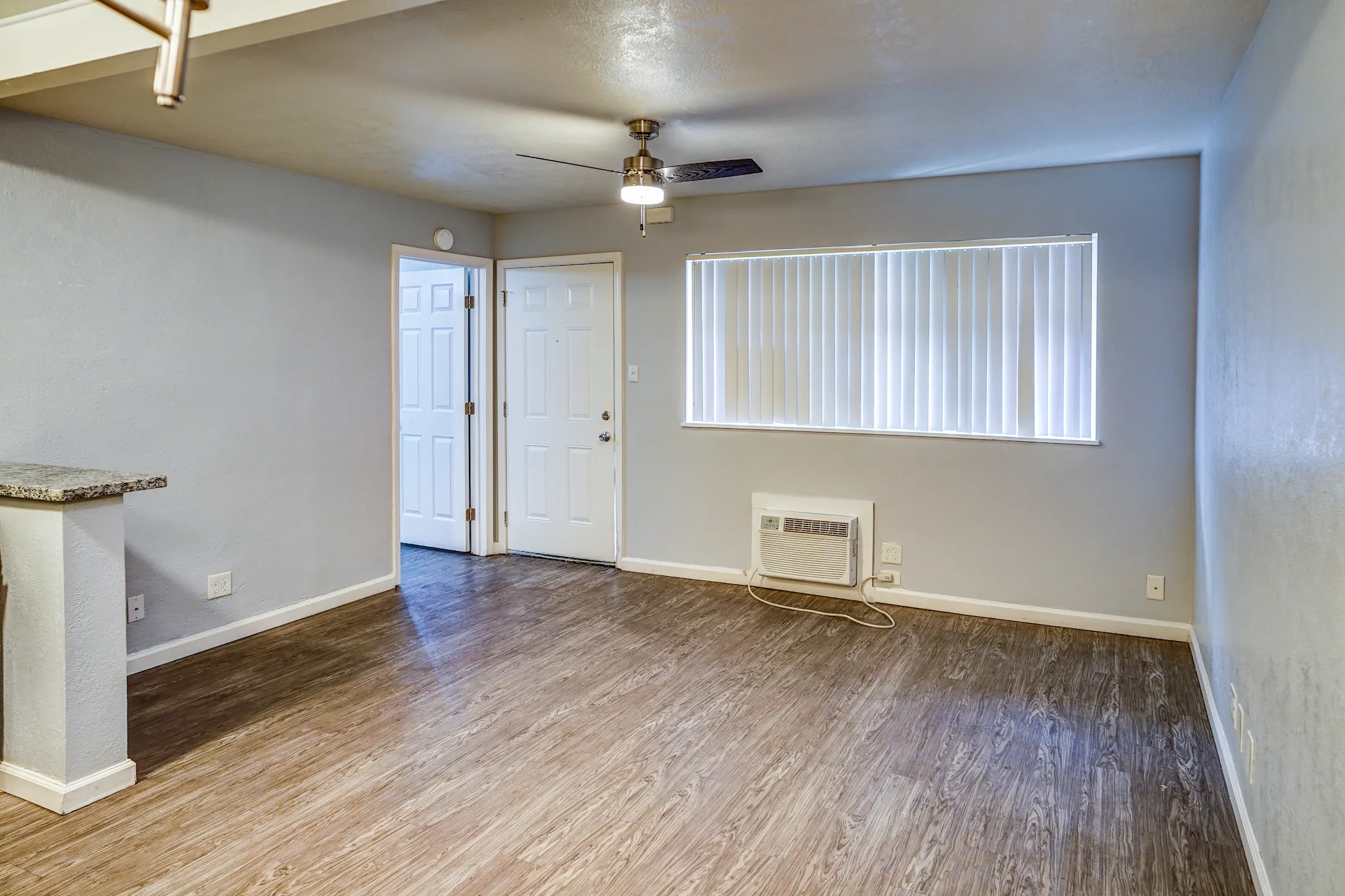 Sur Apartments 2927 Marconi Ave Sacramento, CA Apartments for Rent