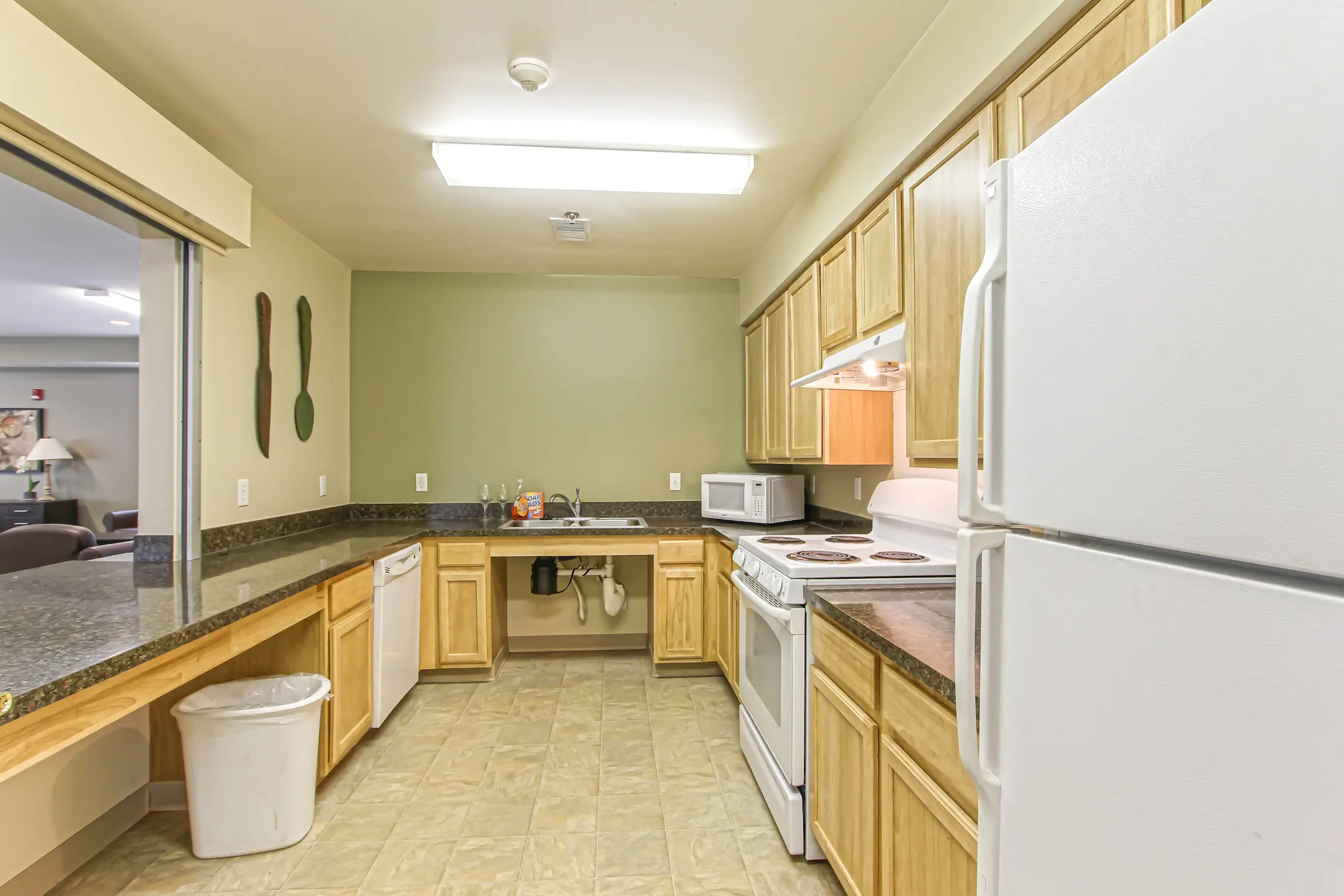 Palmer Court Townhomes 5721 Saint Antoine St Detroit, MI Apartments