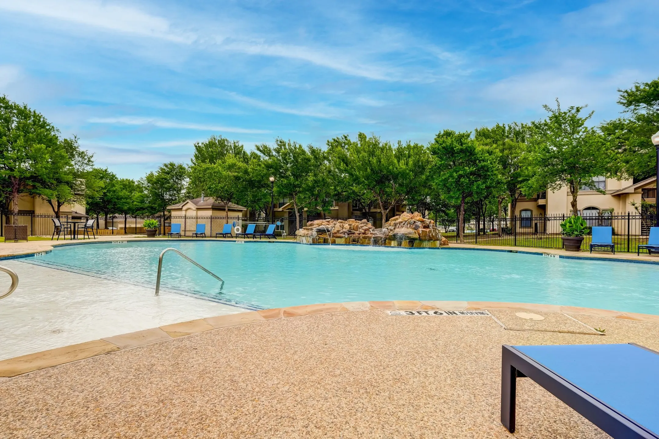 Pool - Legacy Of Cedar Hill - Cedar Hill, TX