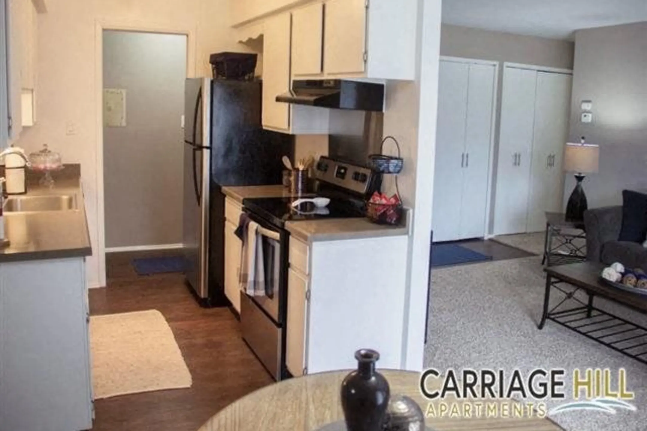 Carriage Hill 26322 Westphal St Dearborn Heights, MI Apartments for
