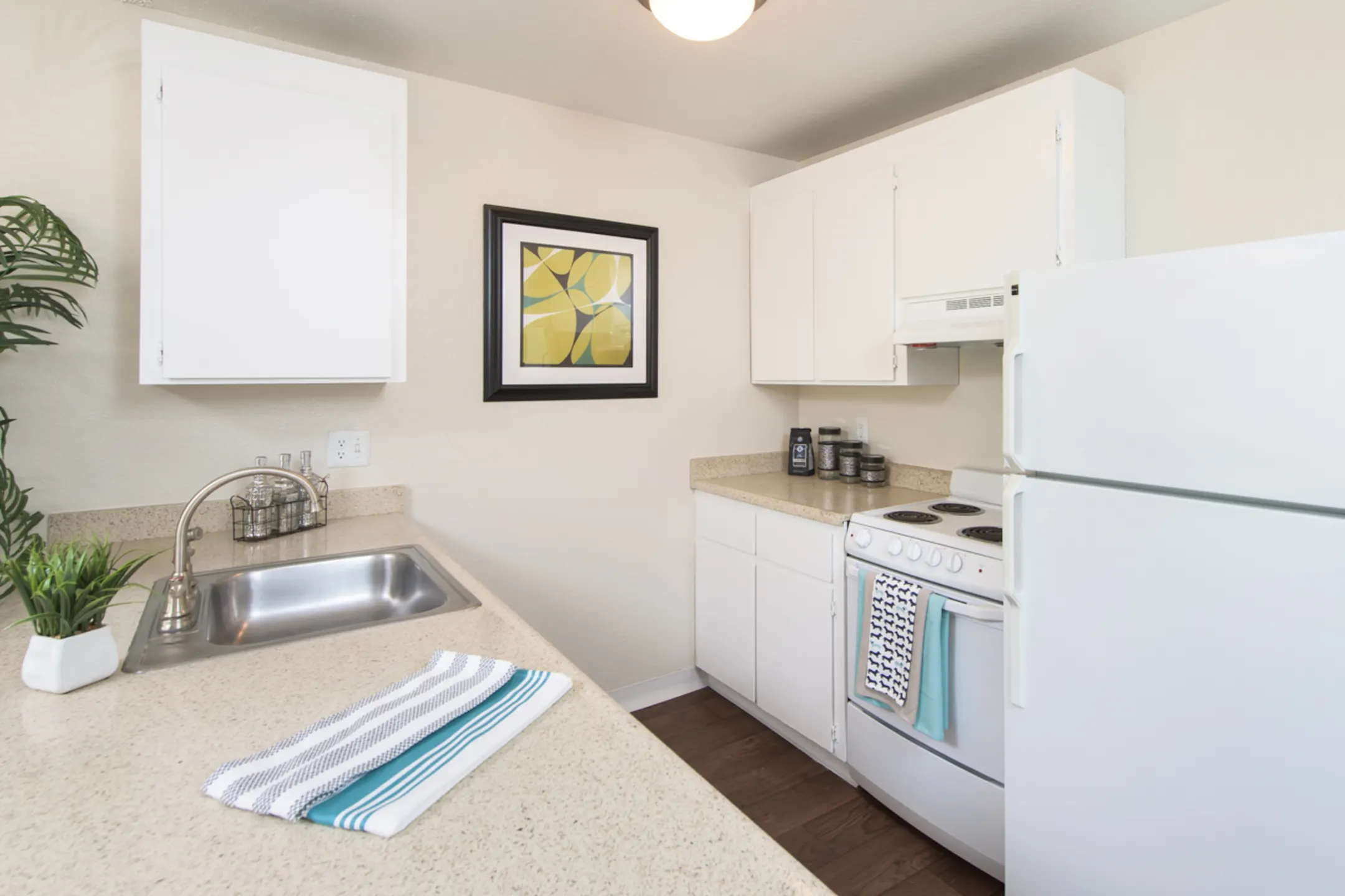 Martinez Hillside Apartments 90 F St Martinez, CA Apartments for