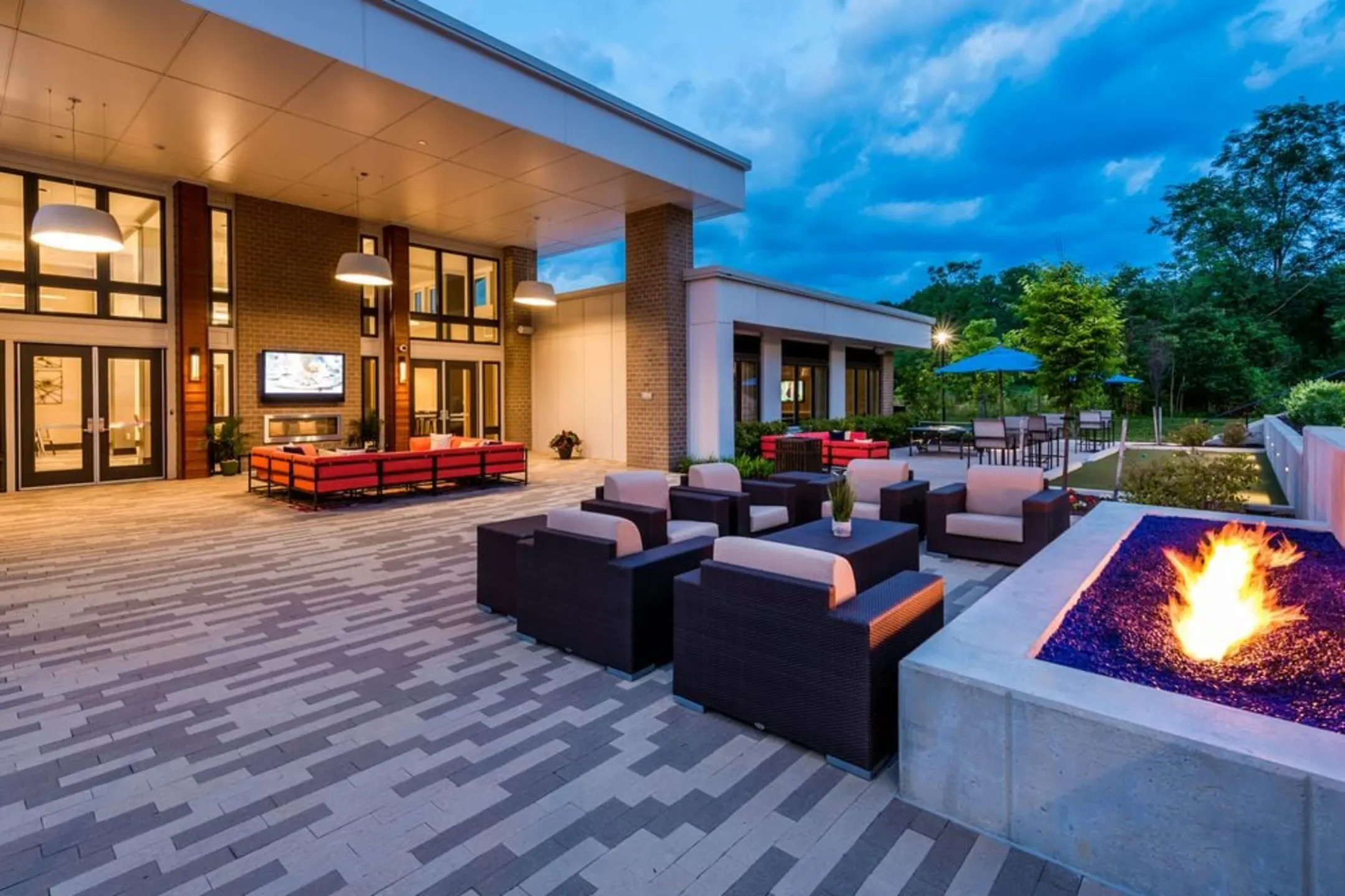 Avalon Arundel Crossing 820 Concorde Circle Linthicum Heights, MD