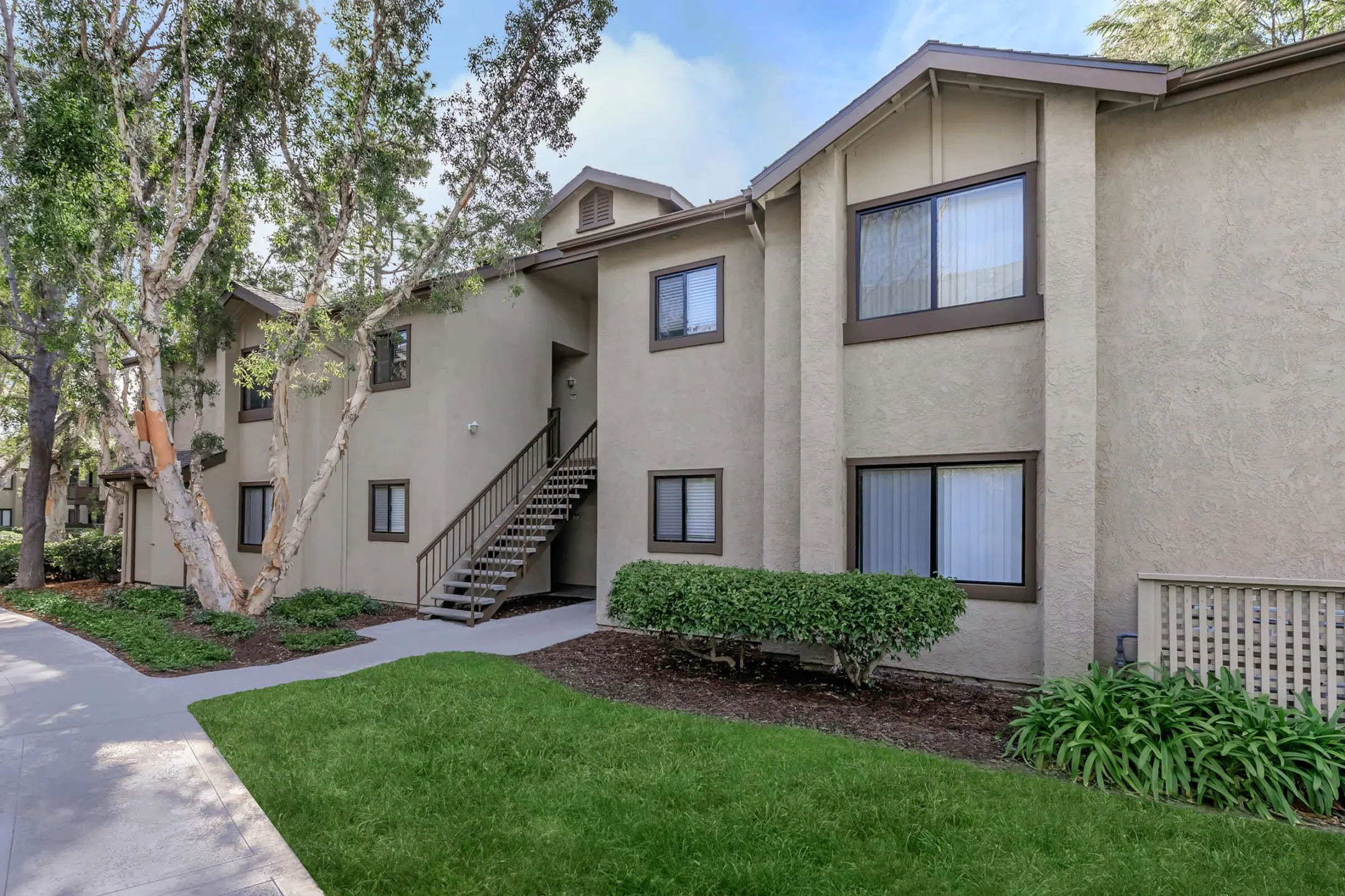 Building - Spring Lakes Apartment Homes - Lake Forest, CA