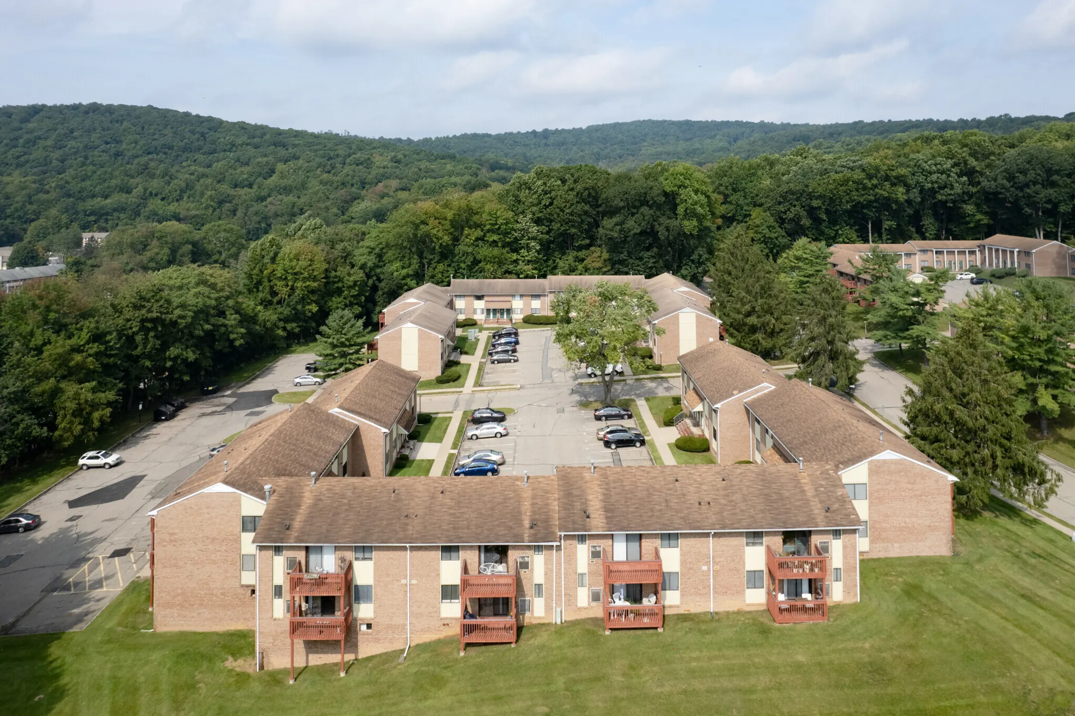 Towpath Village Apartments Hackettstown, NJ 07840