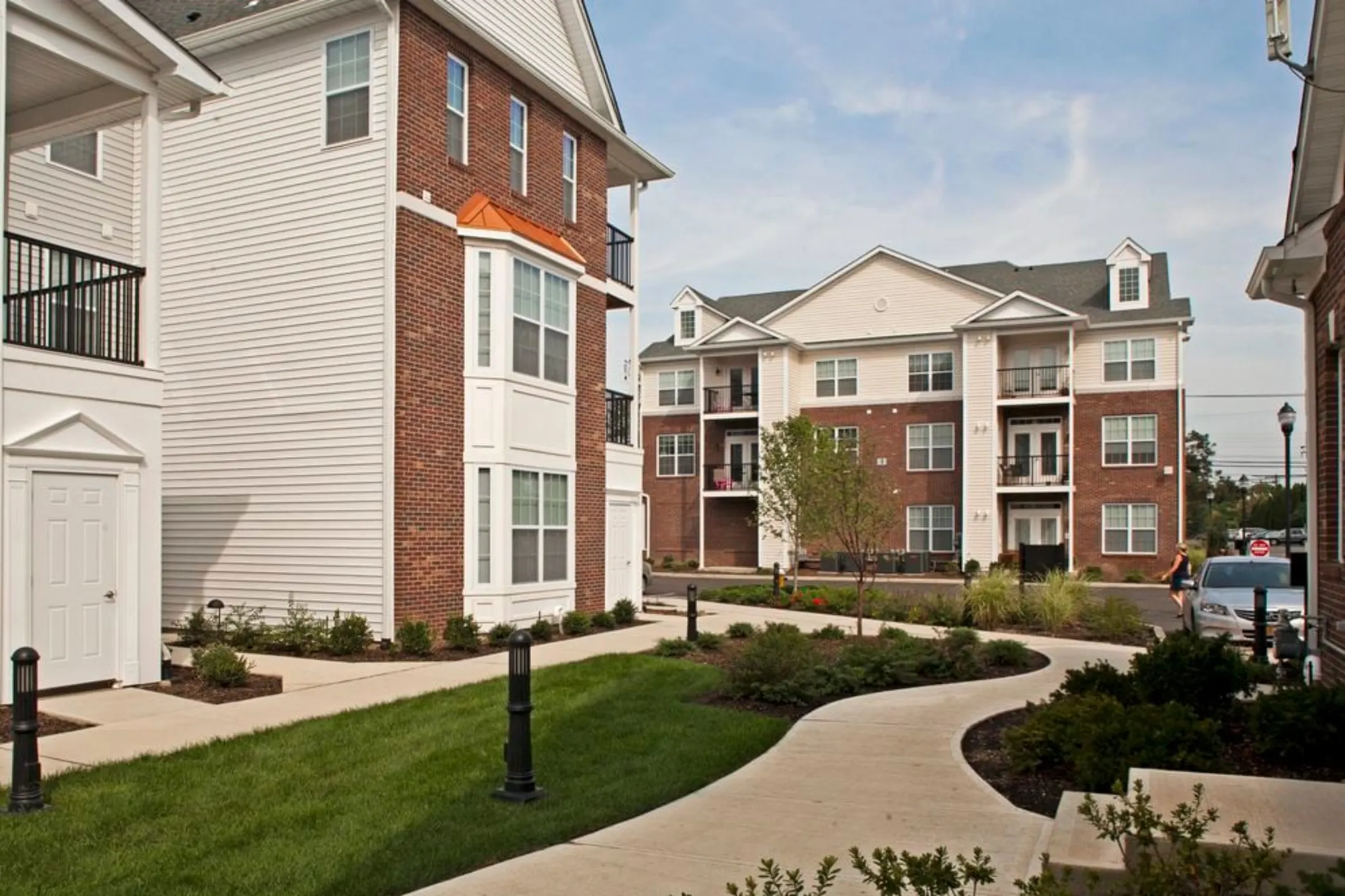 Building - Avalon Garden City - Garden City, NY