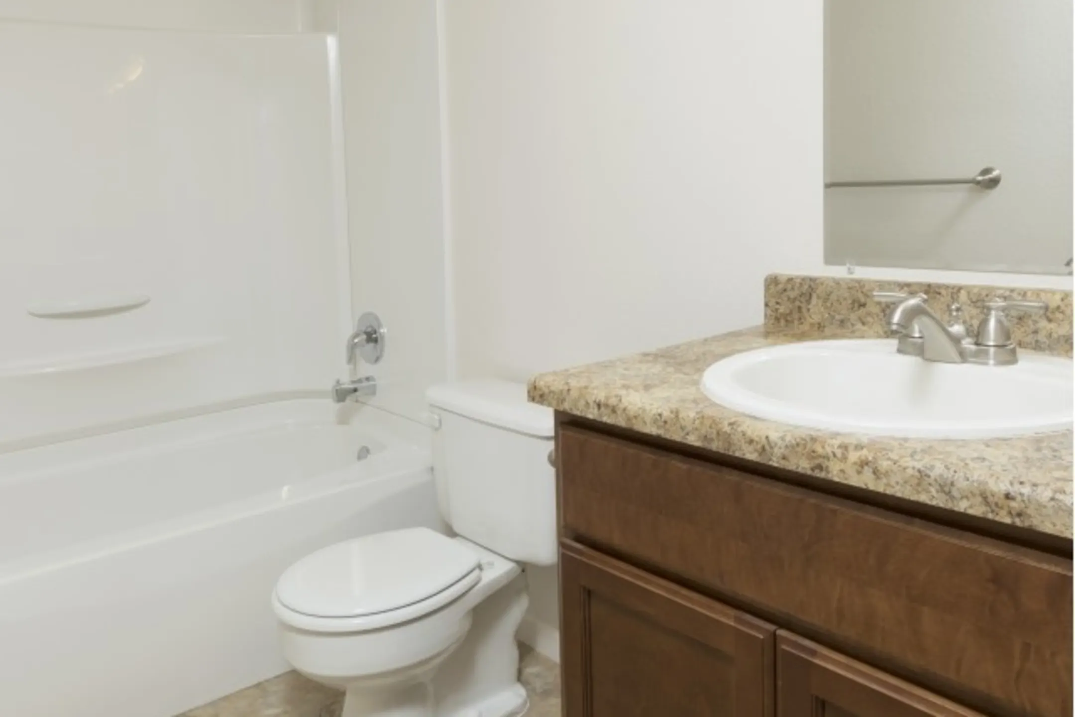 Briarwood Village Apartments Apartments Springfield, MO 65804