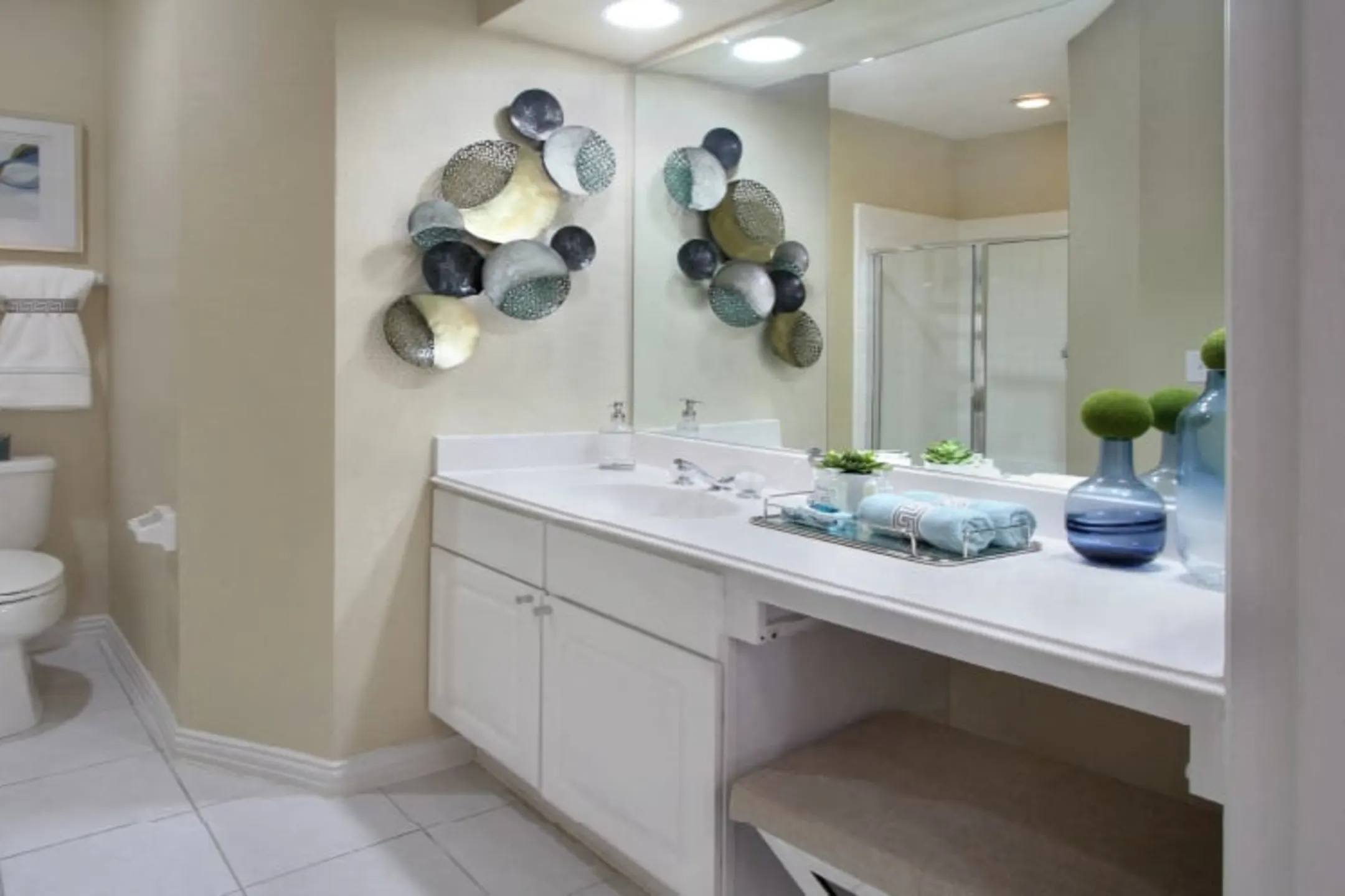 Saddlebrook Apartments Urbandale, IA 50322