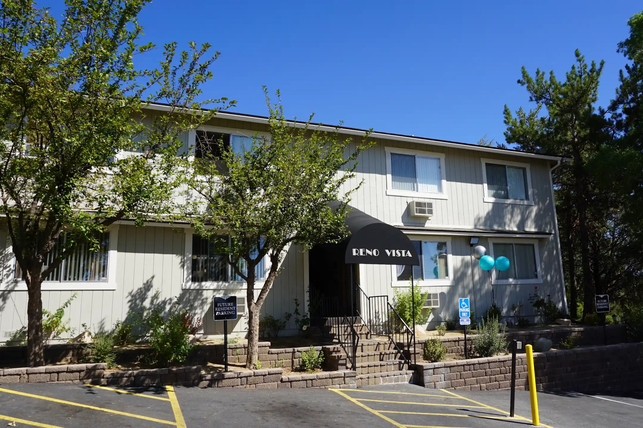 Reno Vista Apartments - Reno, NV