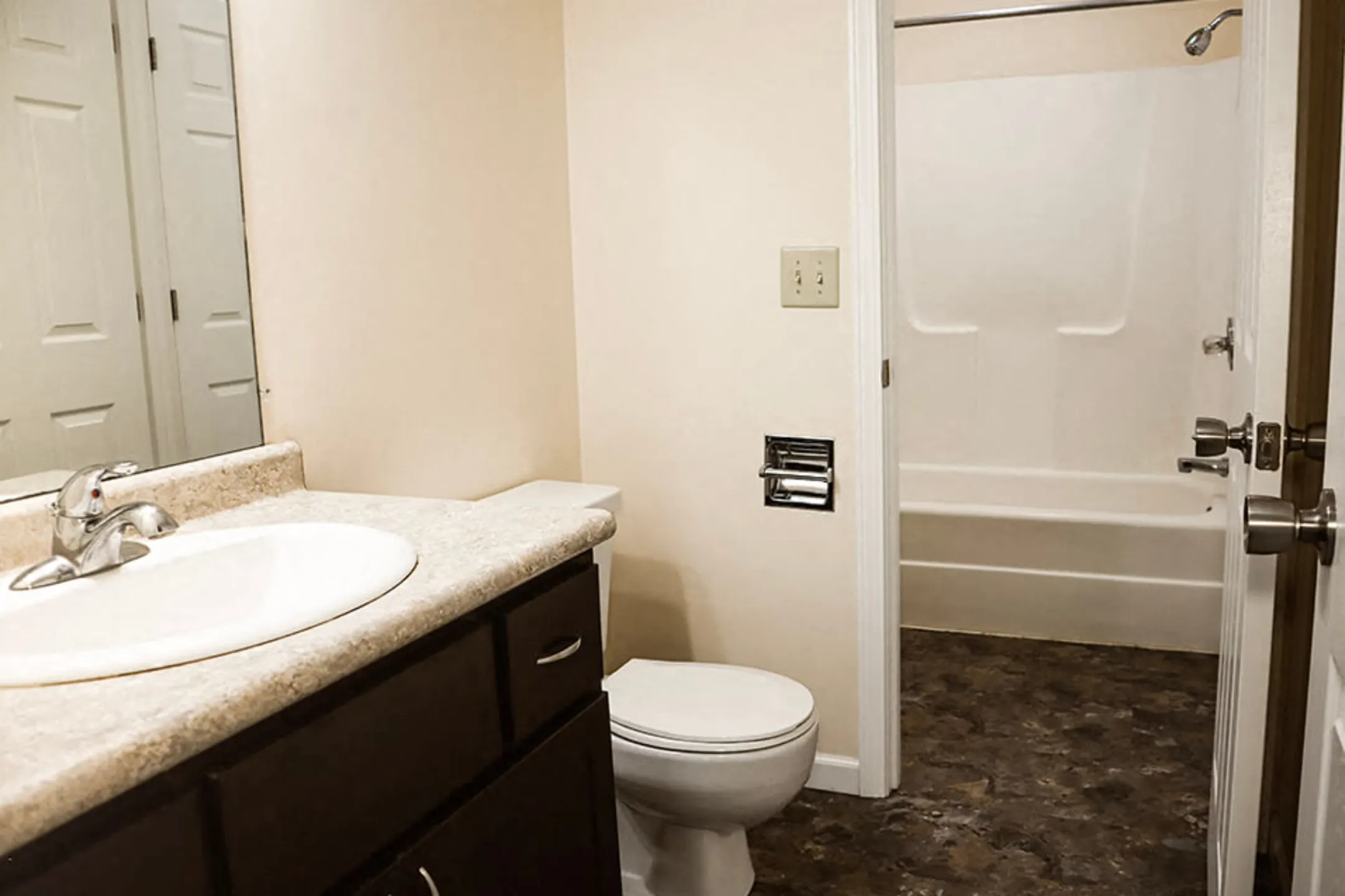 The Village Quarter 100 Village Dr Terre Haute, IN Apartments for