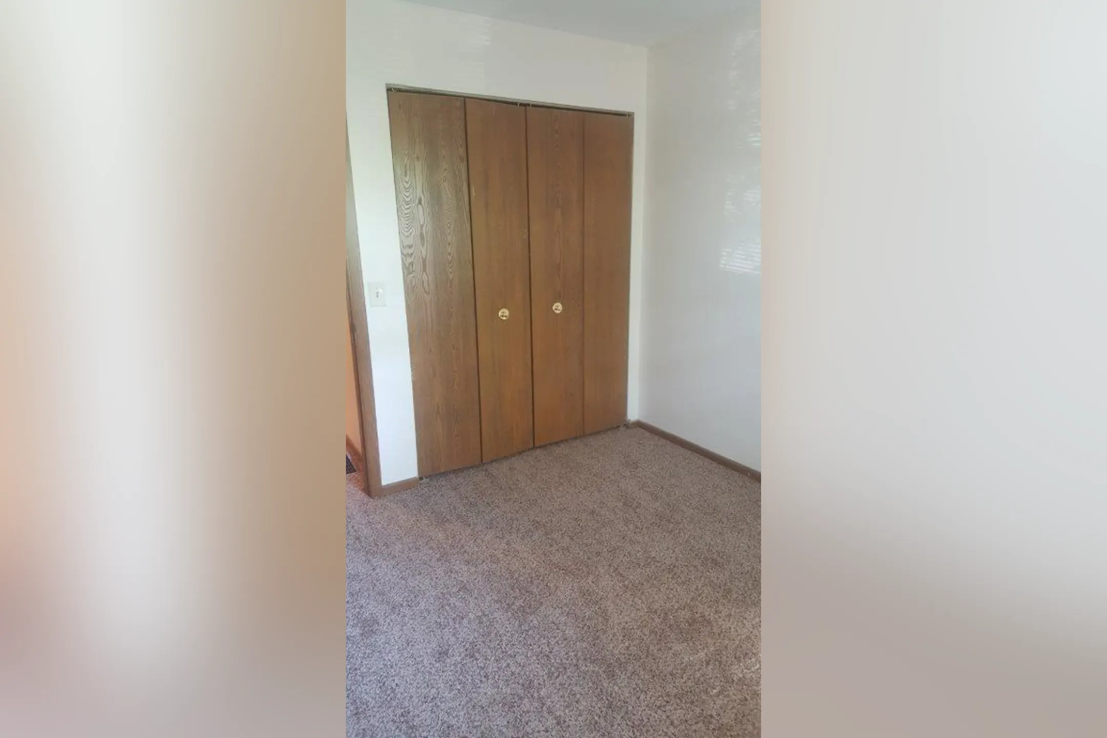 Bedroom - Beacon Place - Toledo, OH