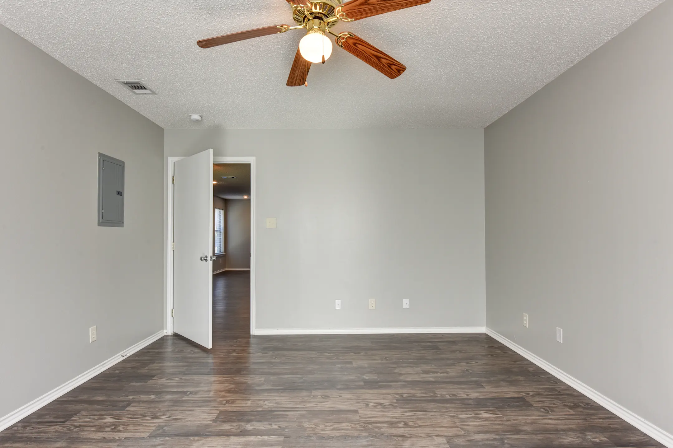 Bedroom - McIntyre Apartments - Edinburg, TX
