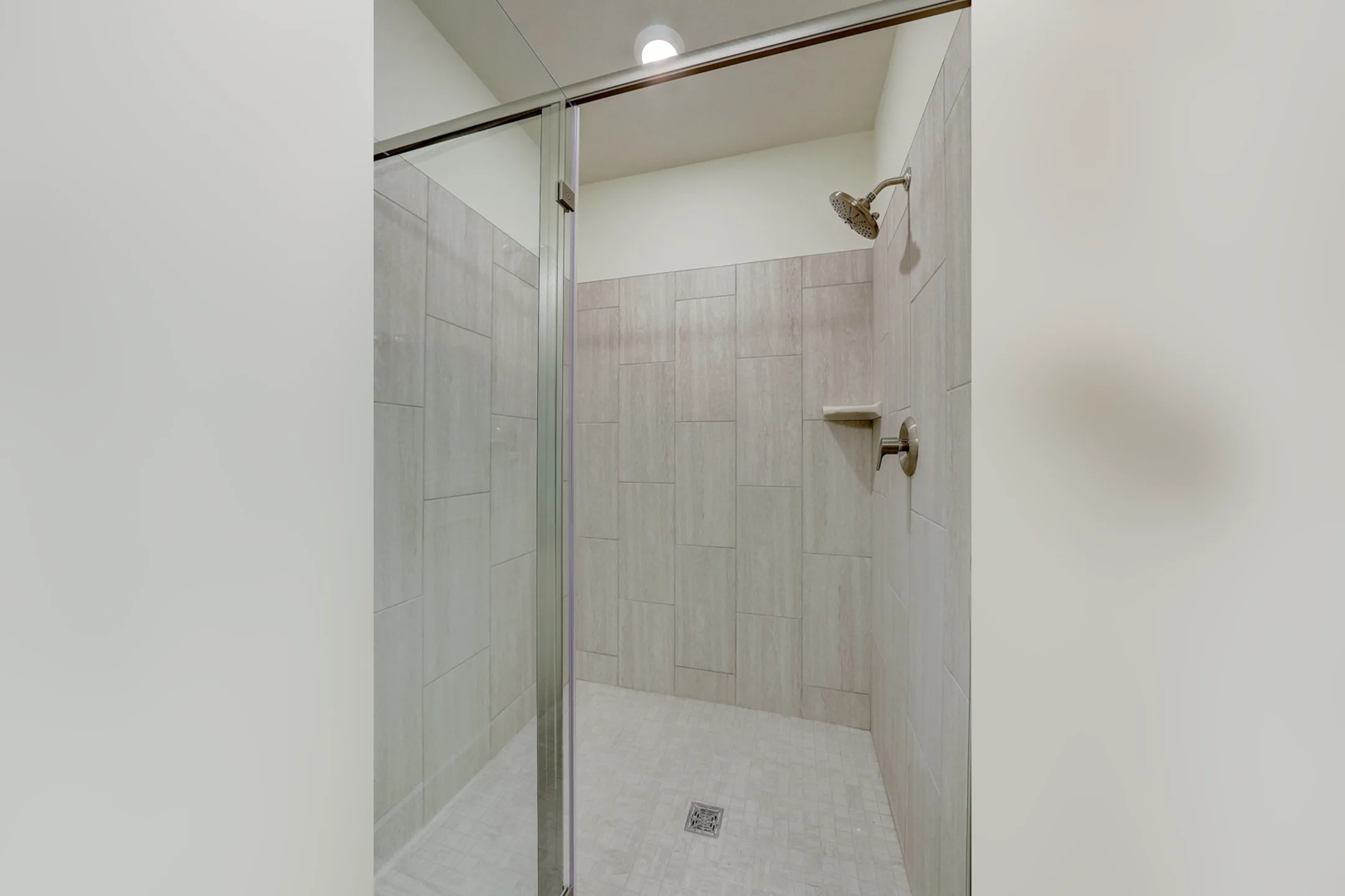 The View at Towne Center Luxury Apartments W171 S7452 Lannon Dr