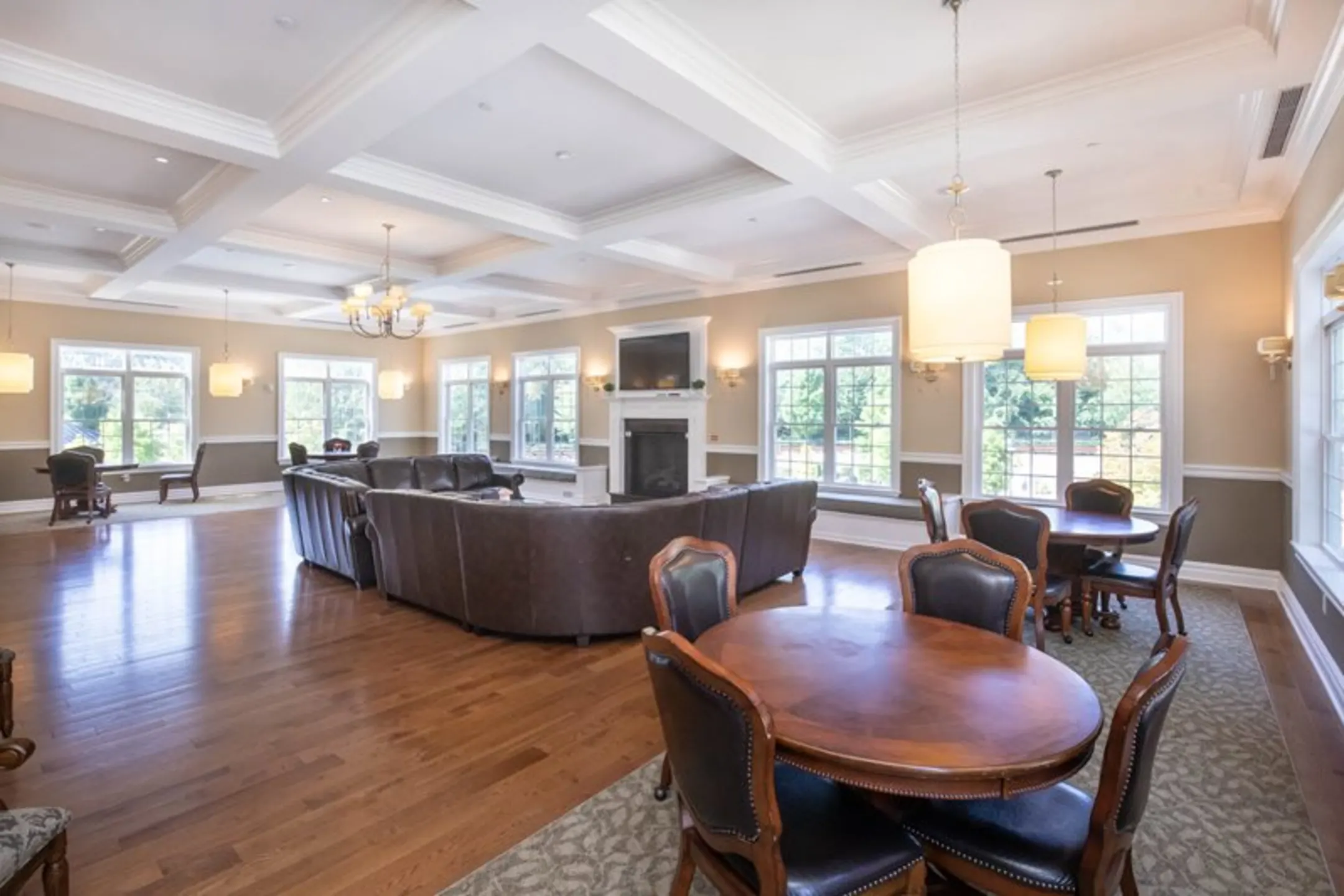 Oakes Pond at Bloomfield 221225 Belleville Ave Bloomfield, NJ