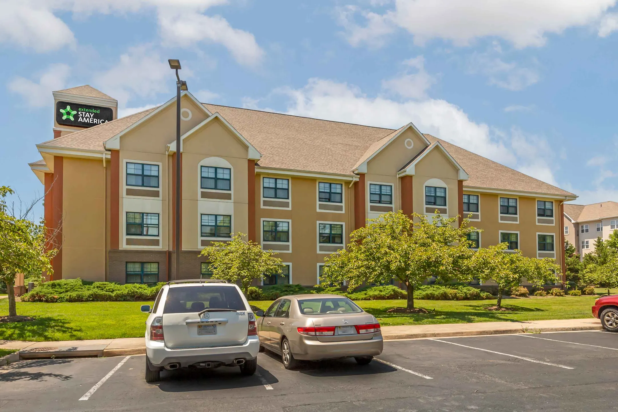 Furnished Studio - Washington, D.C. - Chantilly - Dulles South - 14420 ...