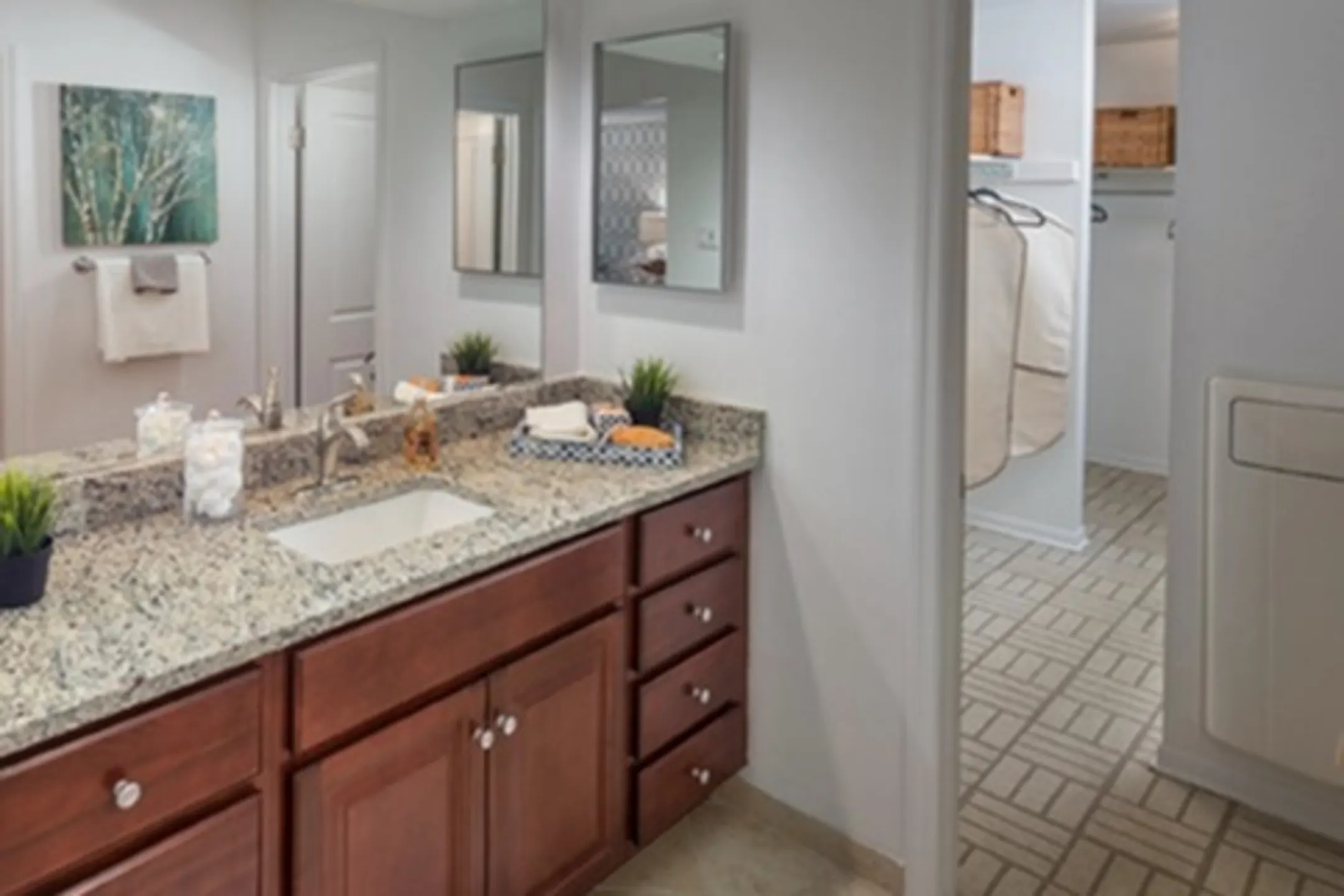 Hidden Lake Town And Country Apartments 1 Lincoln Pl North Brunswick, NJ Apartments for Rent