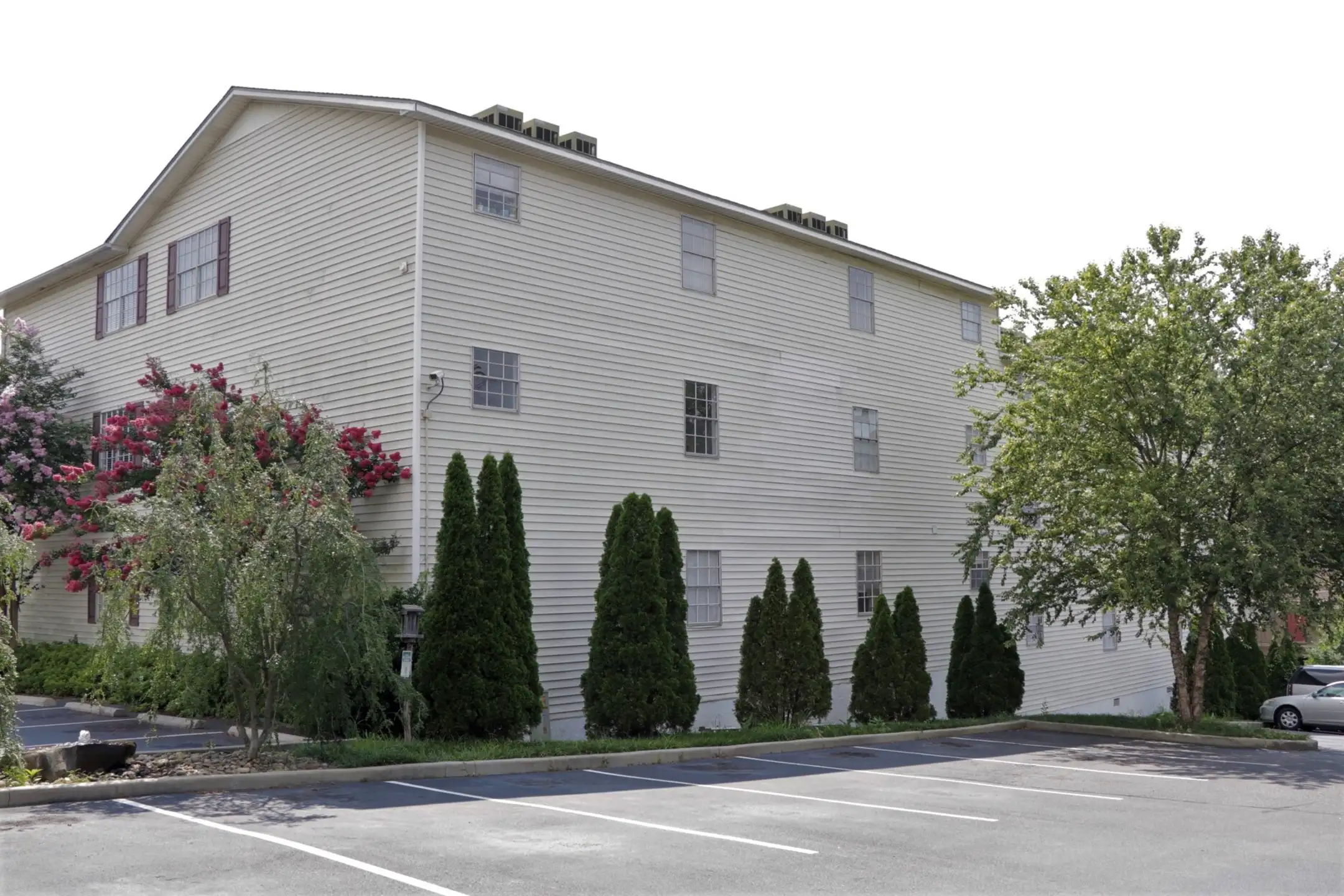 Building - Christine Court - Birmingham, AL