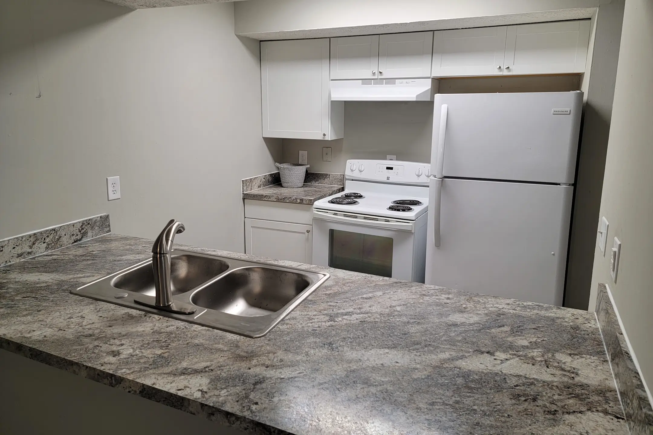 Seven Oaks Apartments Apartments Henderson, KY 42420