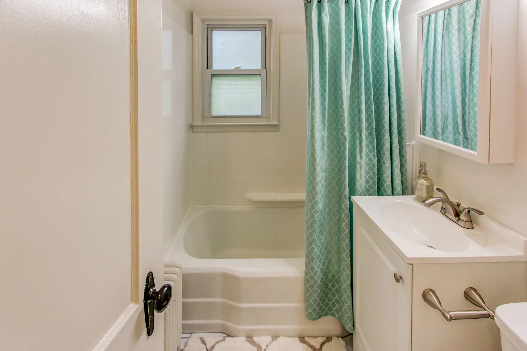 Schuyler Place Apartments 600 Broadway Menands, NY Apartments for