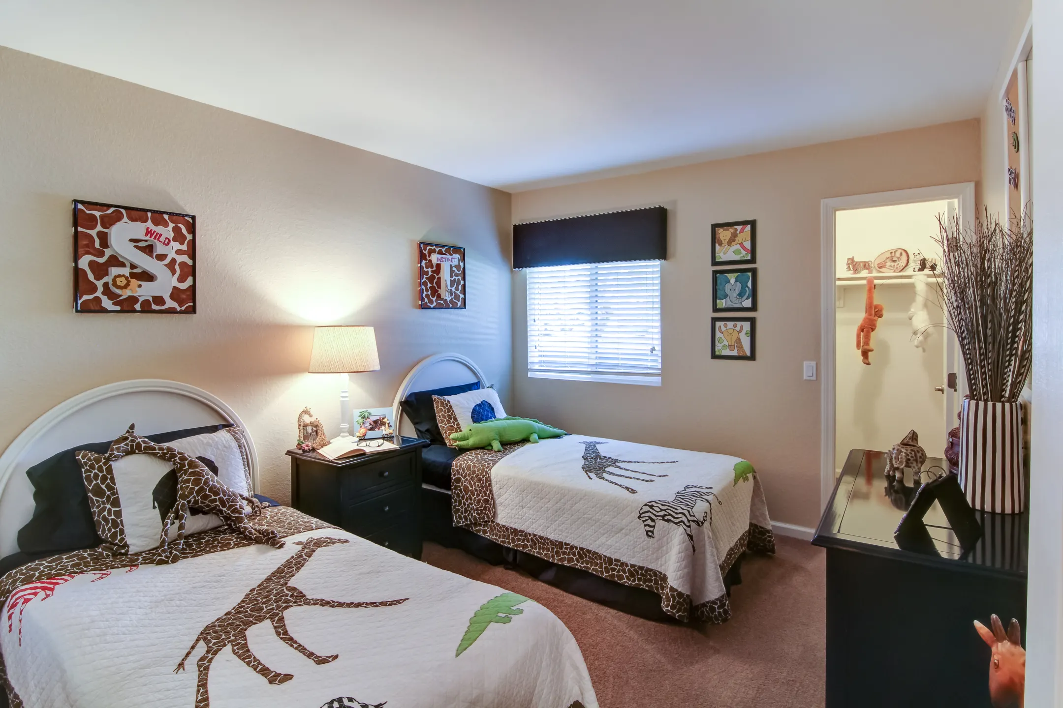 Bedroom - Sycamore Terrace Apartments - Temecula, CA