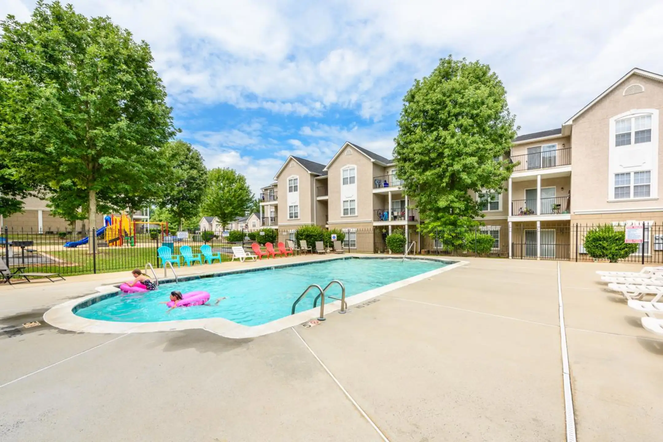 Crown Point Luxury Apartments Apartments Concord, NC 28027
