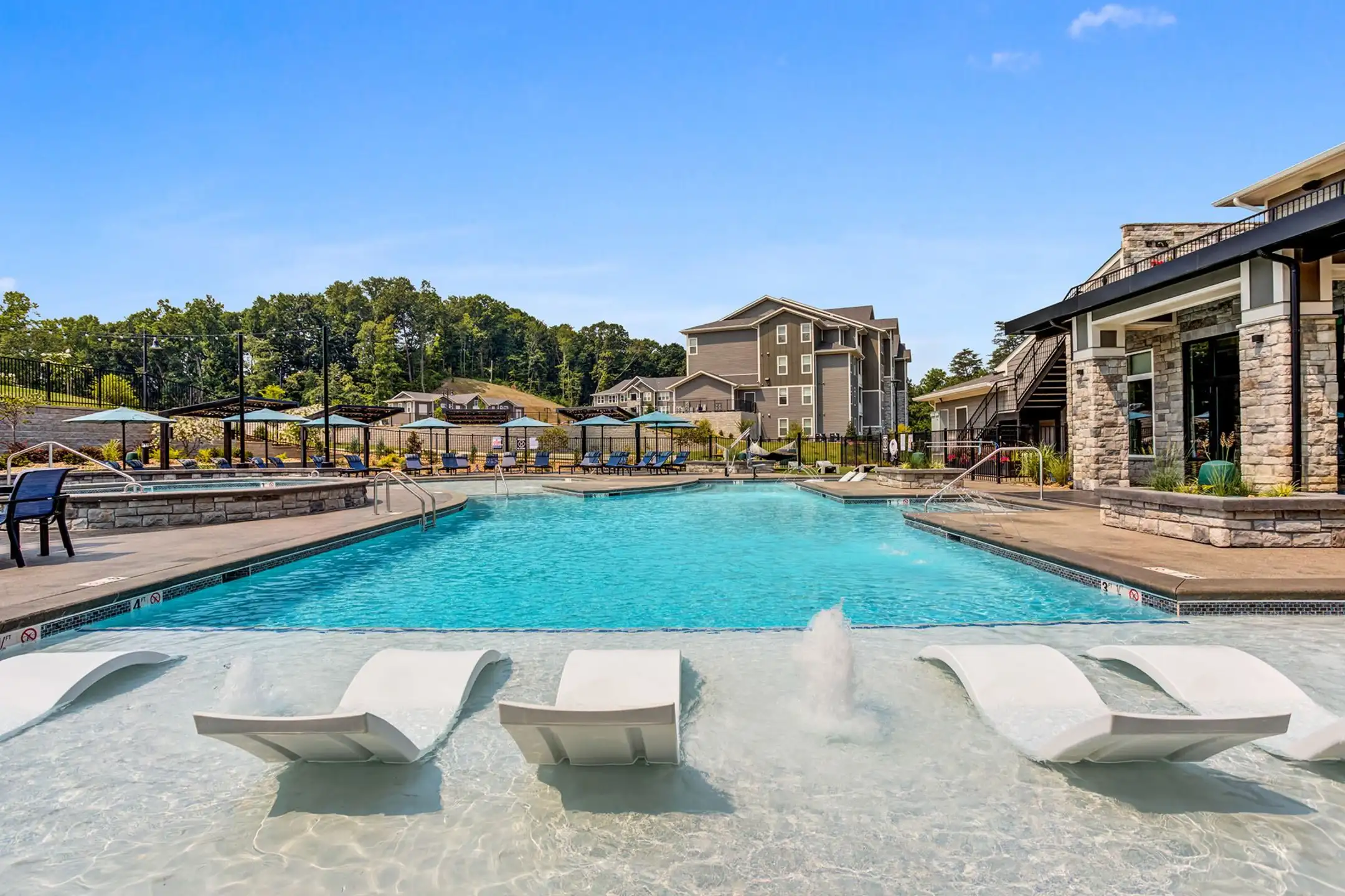 Icon Apartment Homes At Hardin Valley Apartments Knoxville, TN 37932