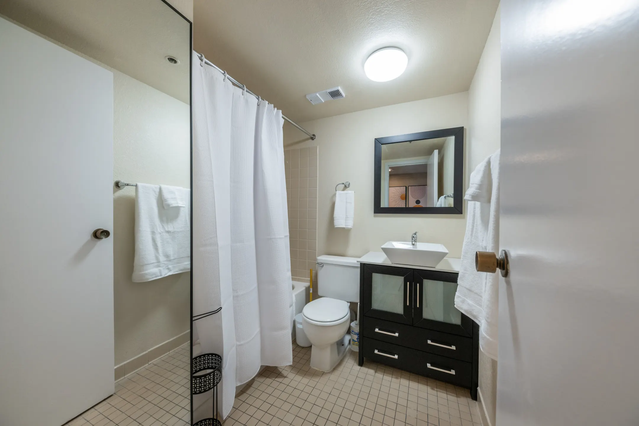 Bathroom - Reno Regency - Reno, NV