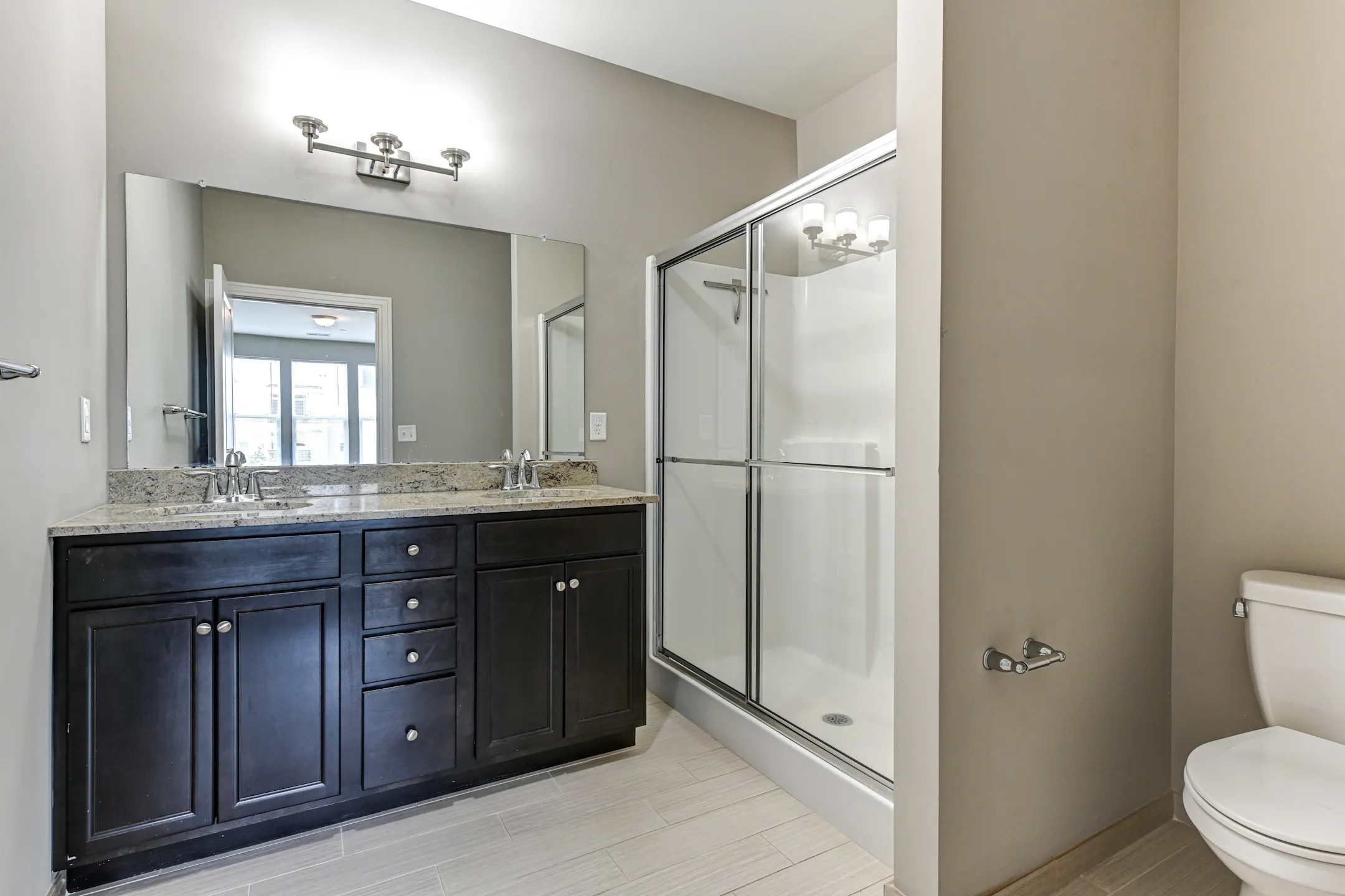 Essex Chase Apartments Glassboro, NJ 08028