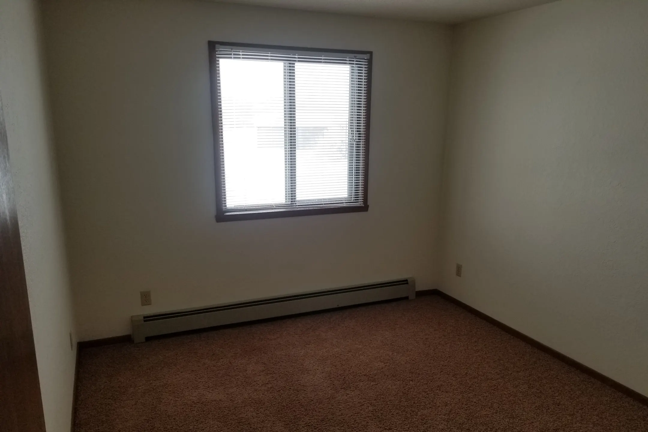 Park Manor & Village Apartments Apartments Devils Lake, ND 58301