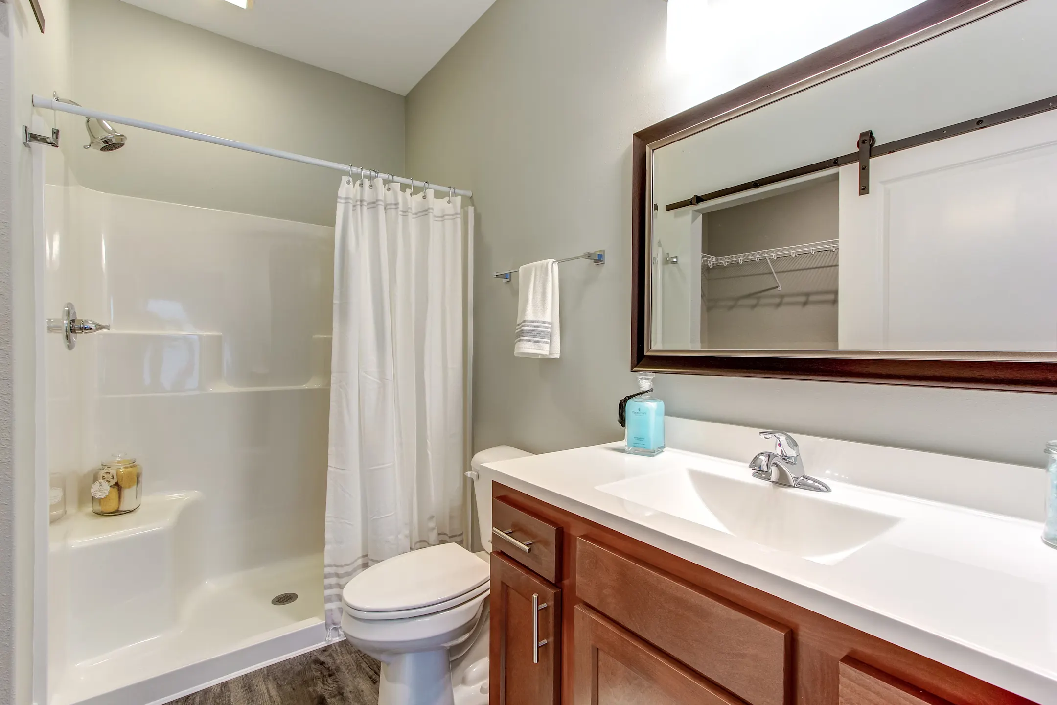 Bathroom - The Colony @ Rolf Park - Maumee, OH