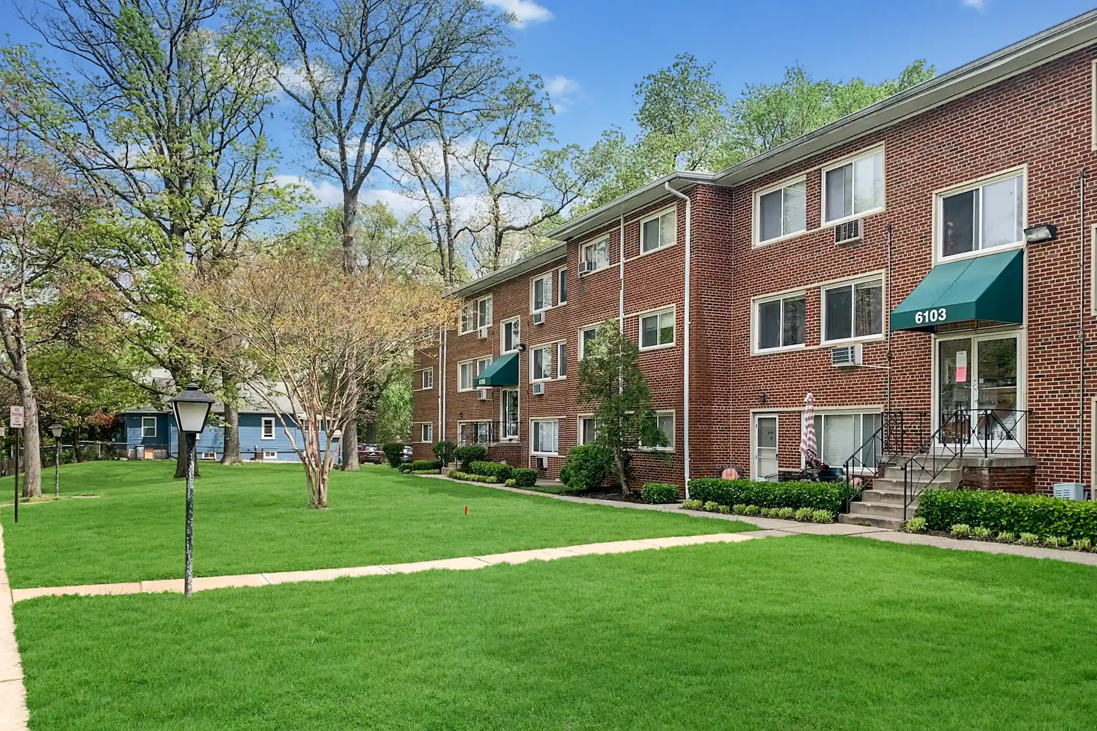 Queensbury Park/Oliver Gardens Apartments Hyattsville, MD 20781