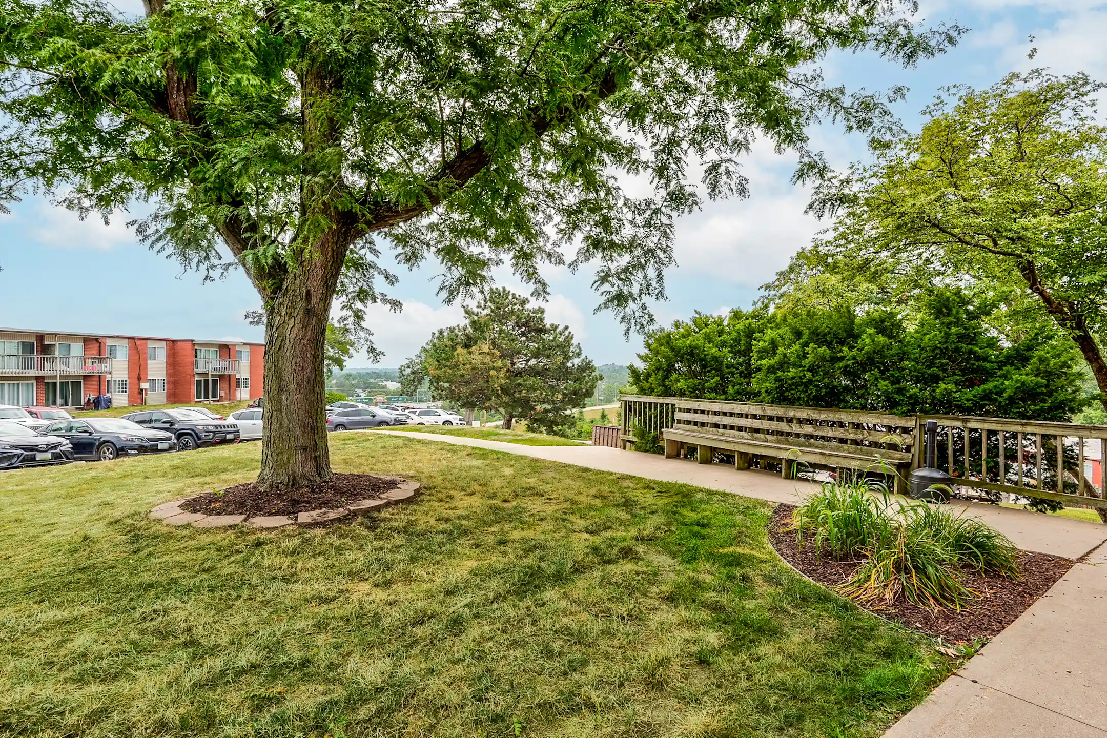 Overlook 380 Apartments Apartments Cedar Rapids, IA 52402