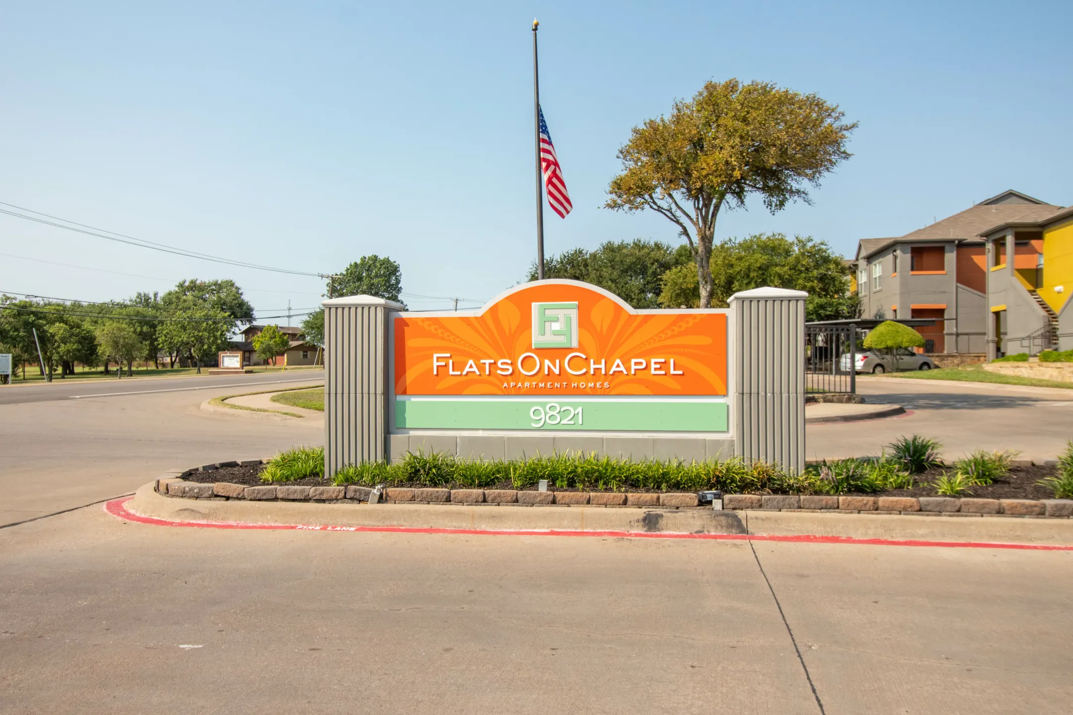 Community Signage - Flats on Chapel - Waco, TX