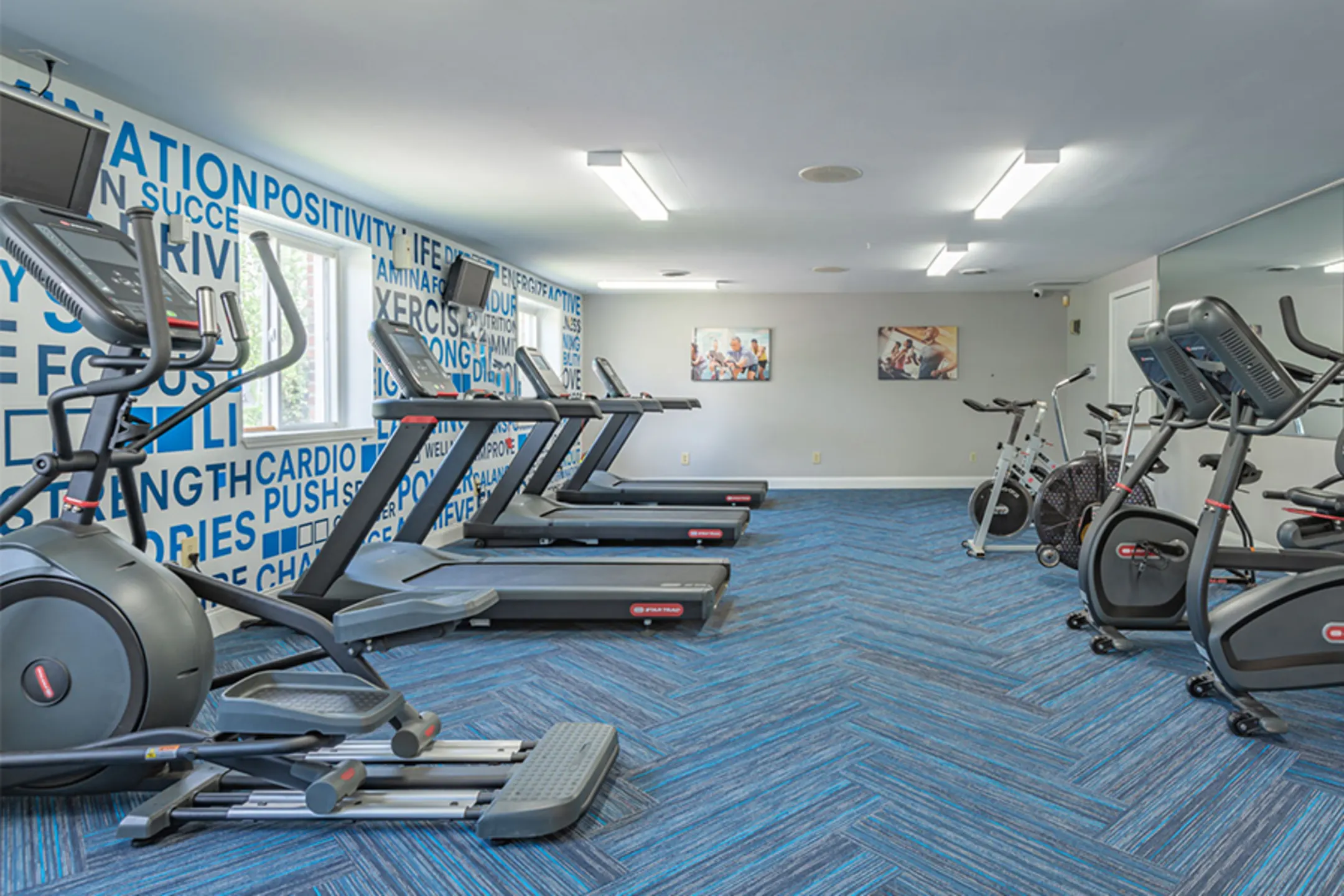 Fitness Weight Room - Idylwood Resort - Cheektowaga, NY