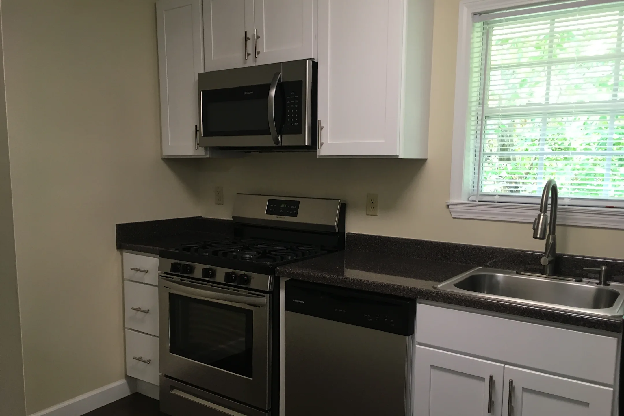 Tor View Village Apartments 1 Kensington Cir Garnerville, NY