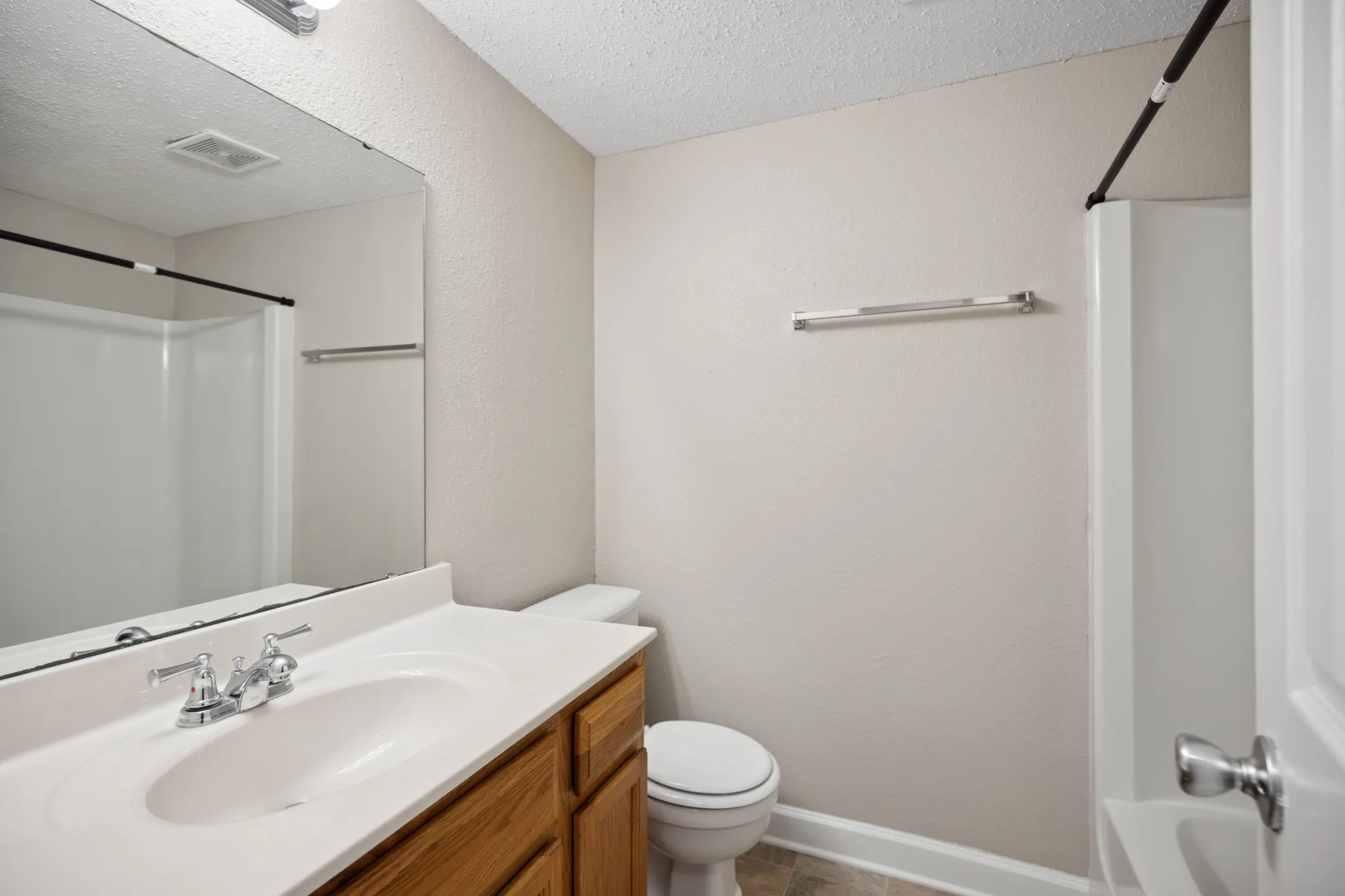 Sumter Square Apartments - Raleigh, NC 27606