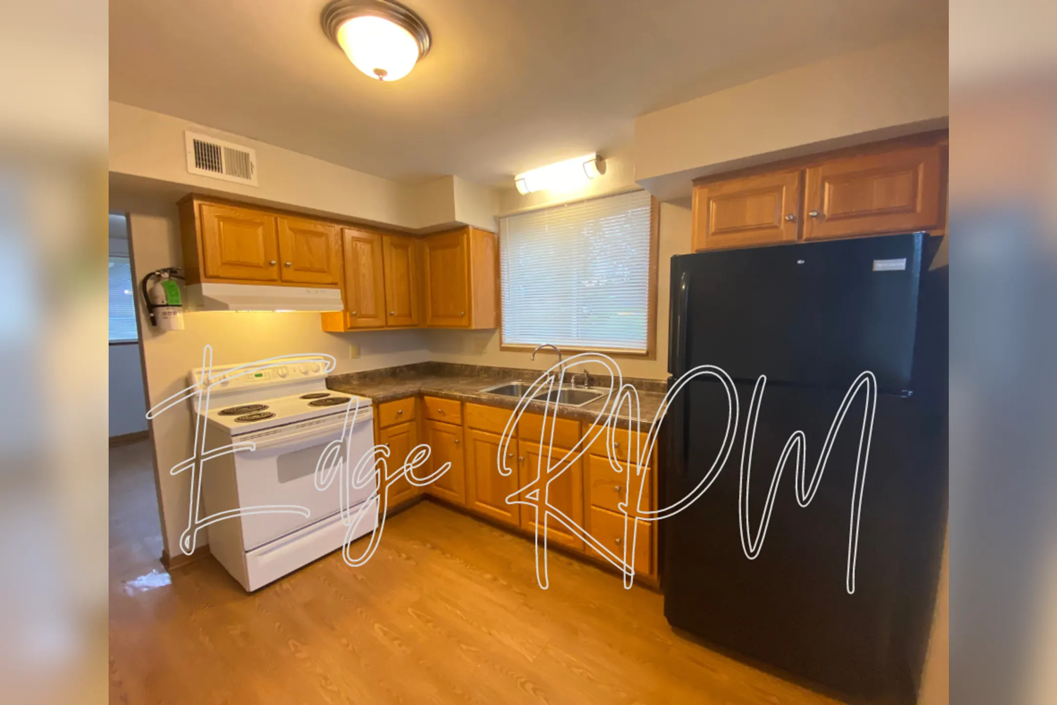 604 E Seerley Blvd  