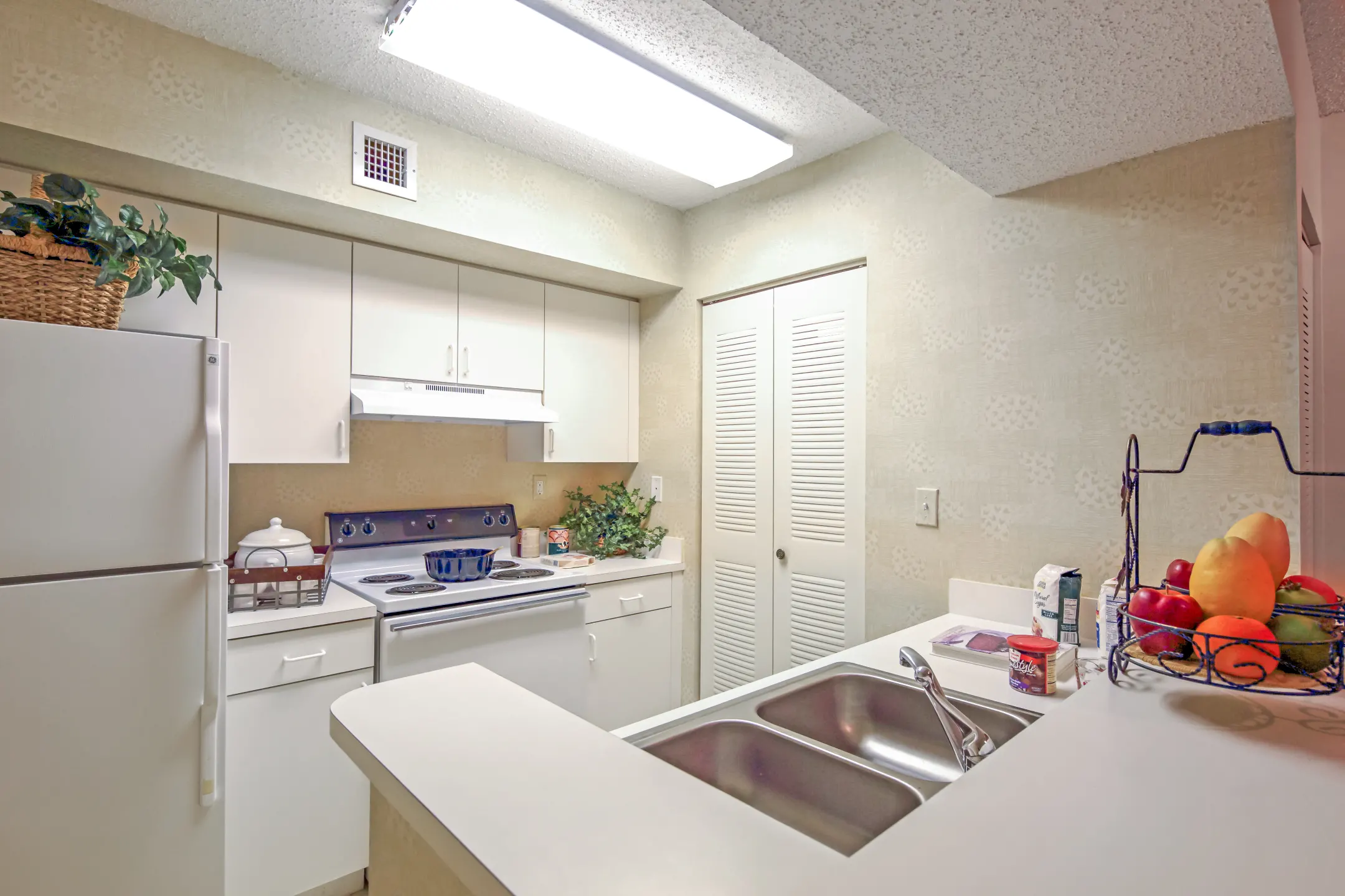 Vista Verde At Deerwood 13901 Sw 122nd Ave Miami, FL Apartments for