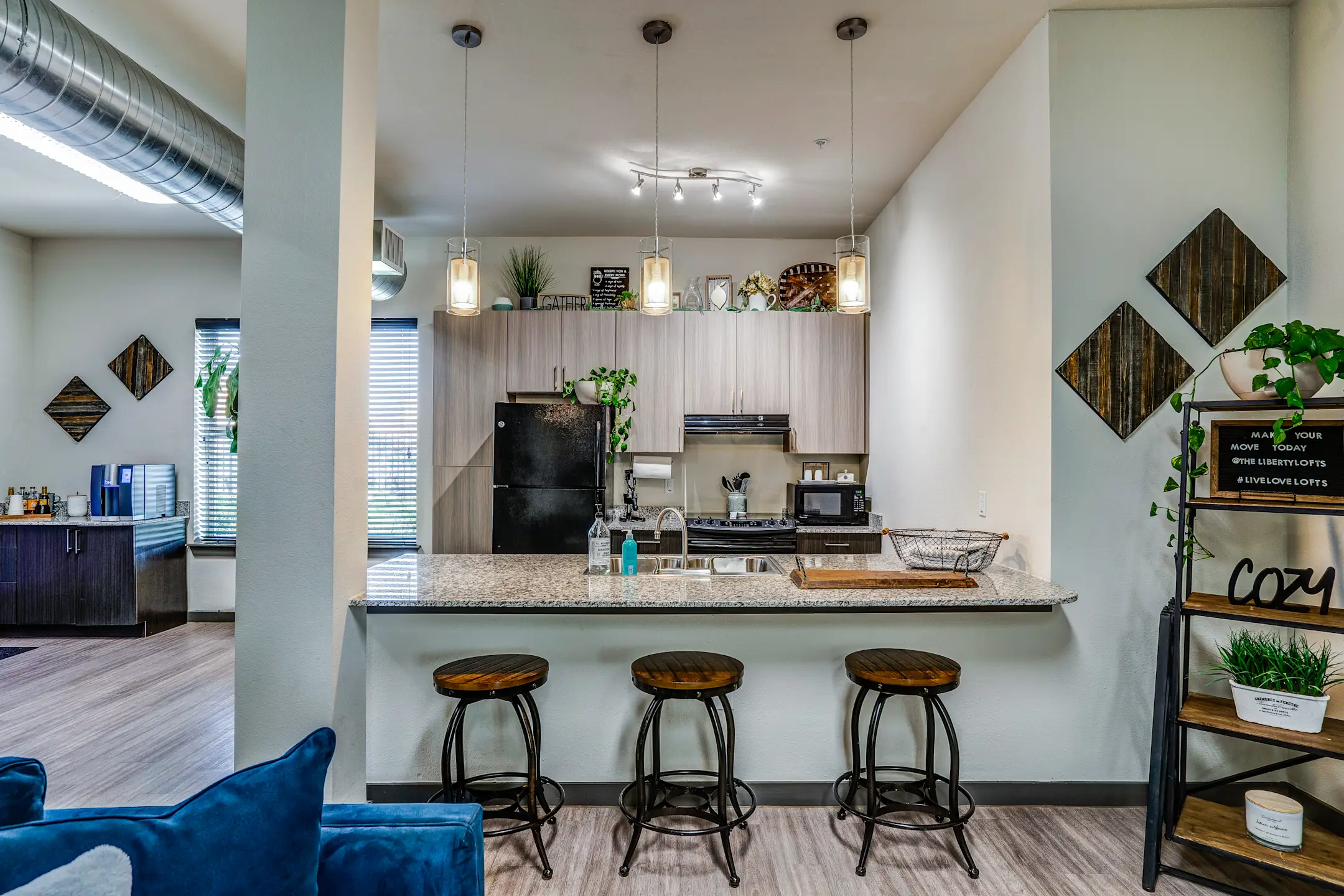 The Liberty 400 S Culberson St Gainesville, TX Apartments for Rent