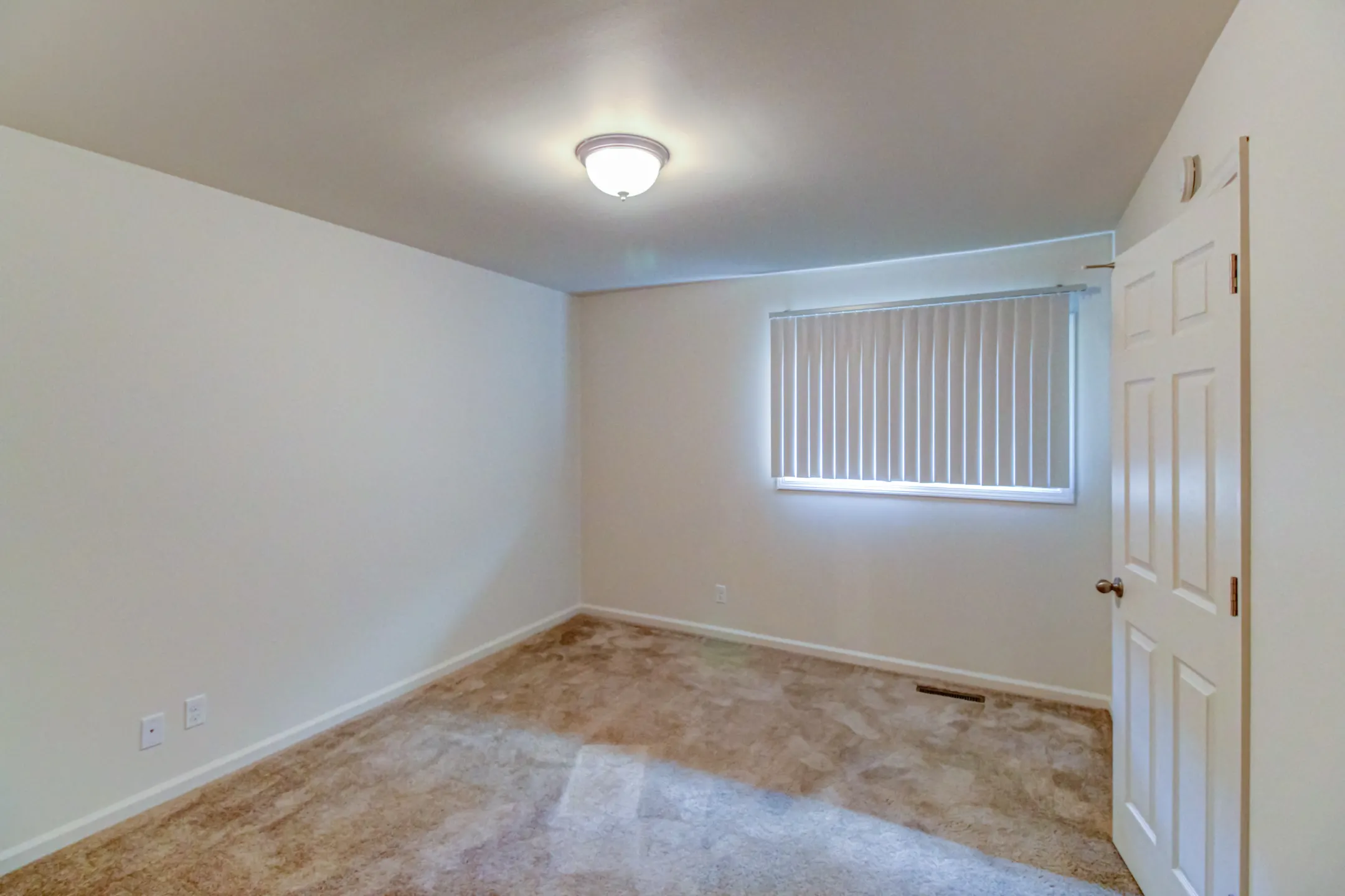 Grand Bend Club Apartments Grand Blanc, MI 48439