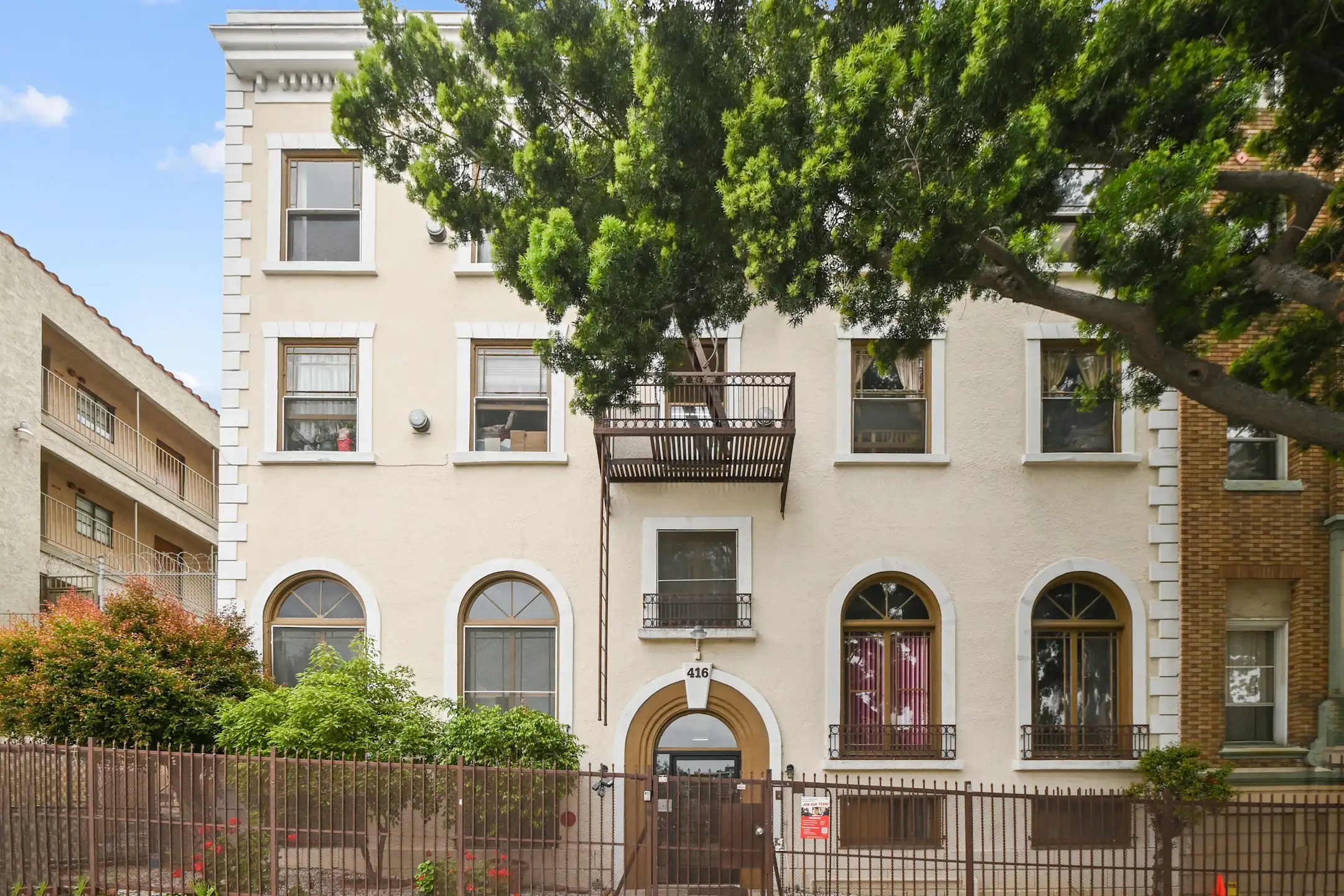Westlake Apartments - Los Angeles, CA
