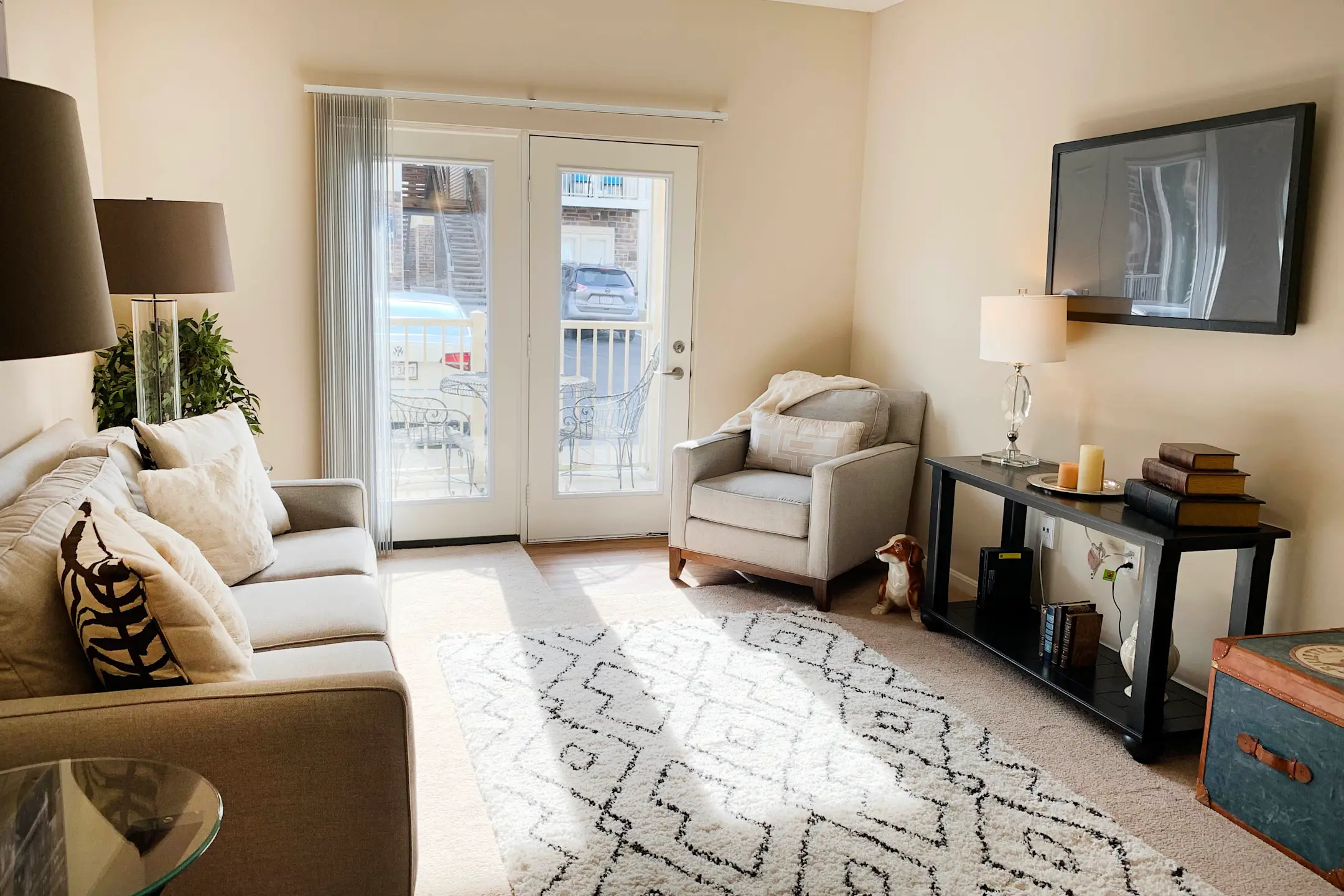 Living Room - The Residences At Liberty Crossing - Columbus, OH