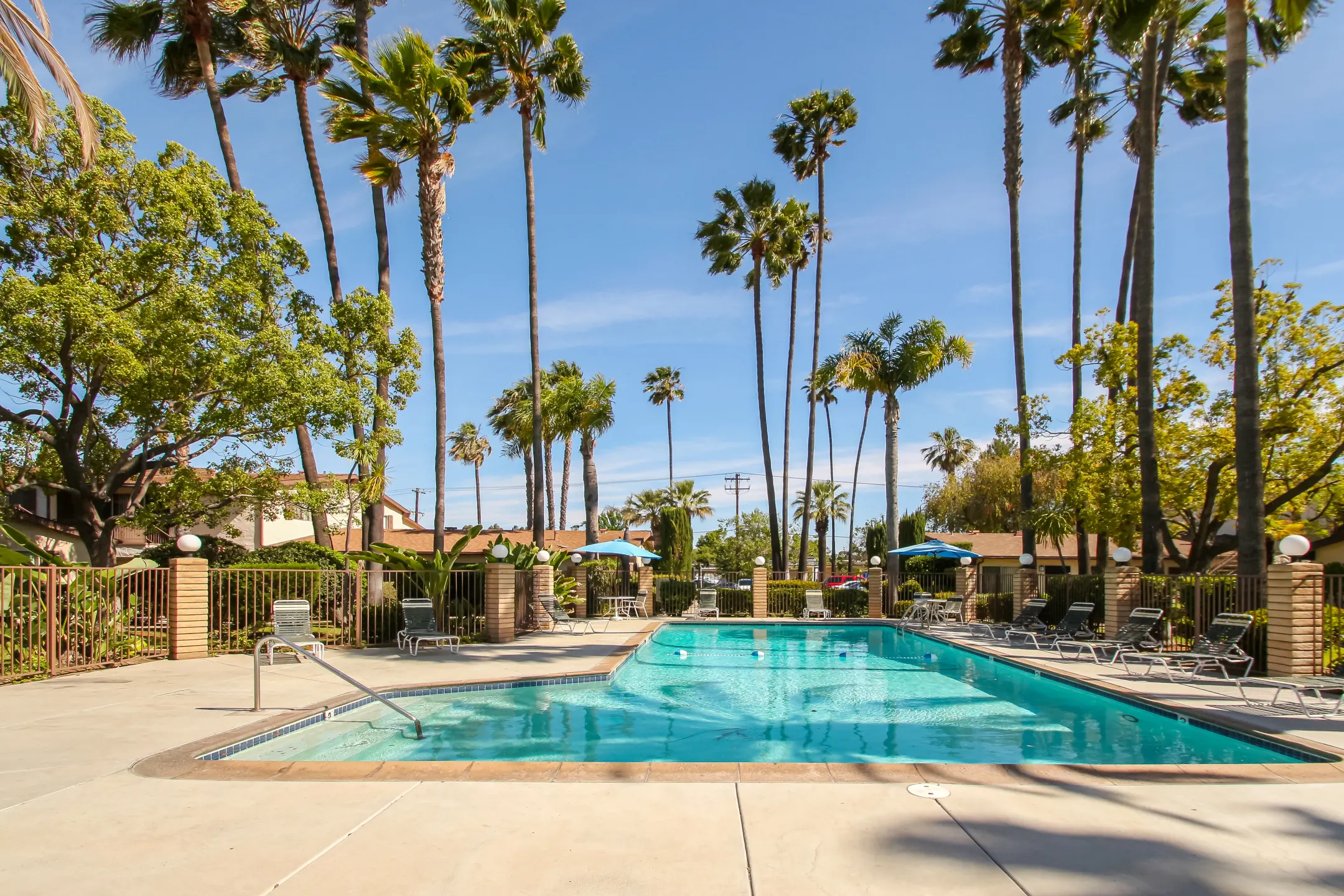 Majestic Apartments Apartments - El Cajon, CA 92020