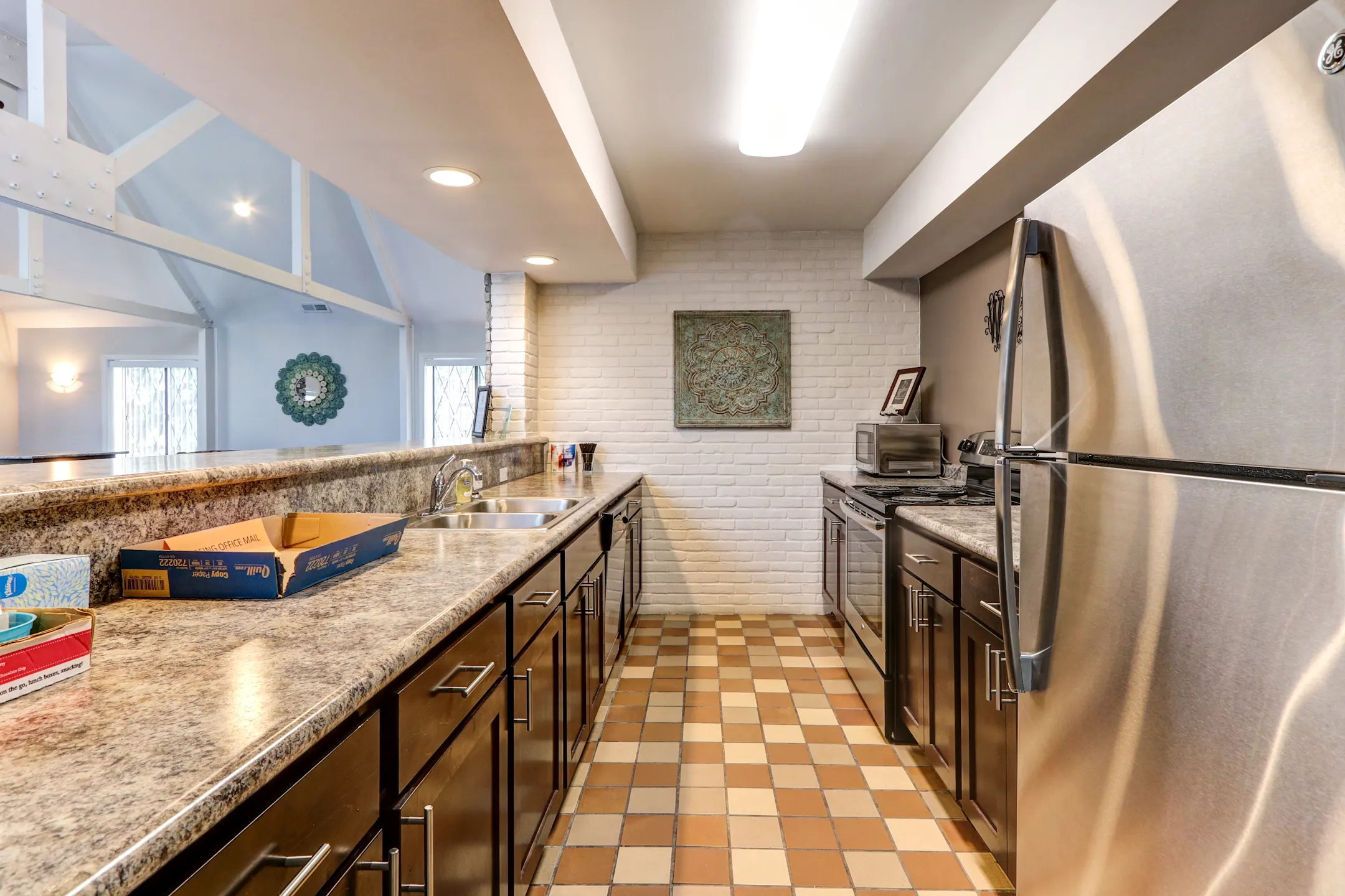 Shannon Manor Townhomes 1000 Charter Oaks Drive Davison, MI