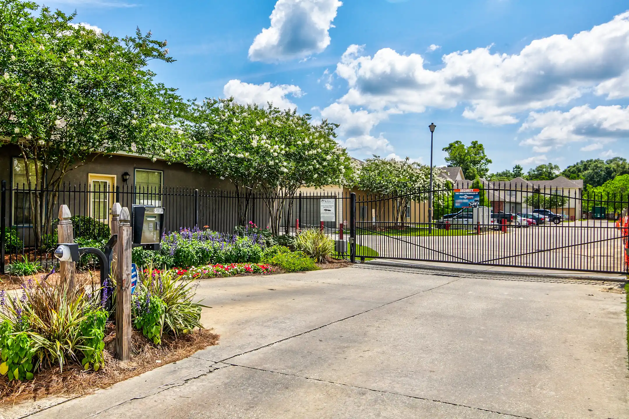 Juban Courts Apartments Denham Springs, LA 70726