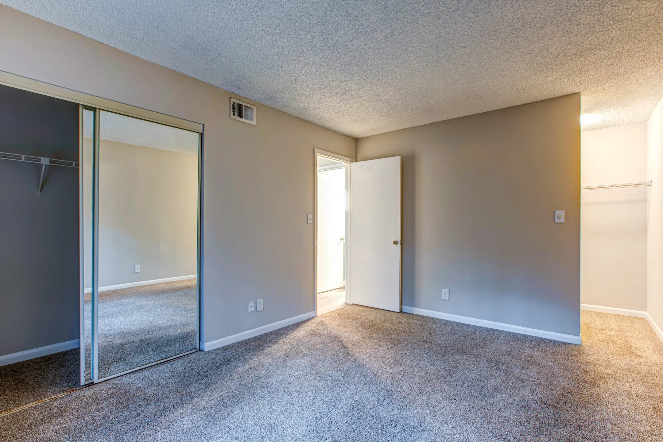 Sterling Glen Apartments Norcross, GA 30093