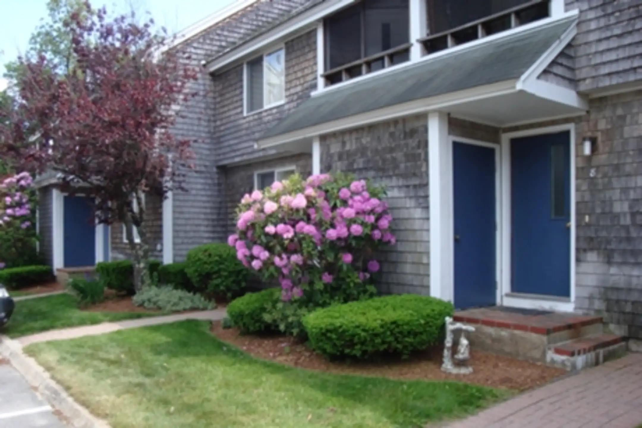 Longley Place I & 2 Townhomes Milford, NH 03055