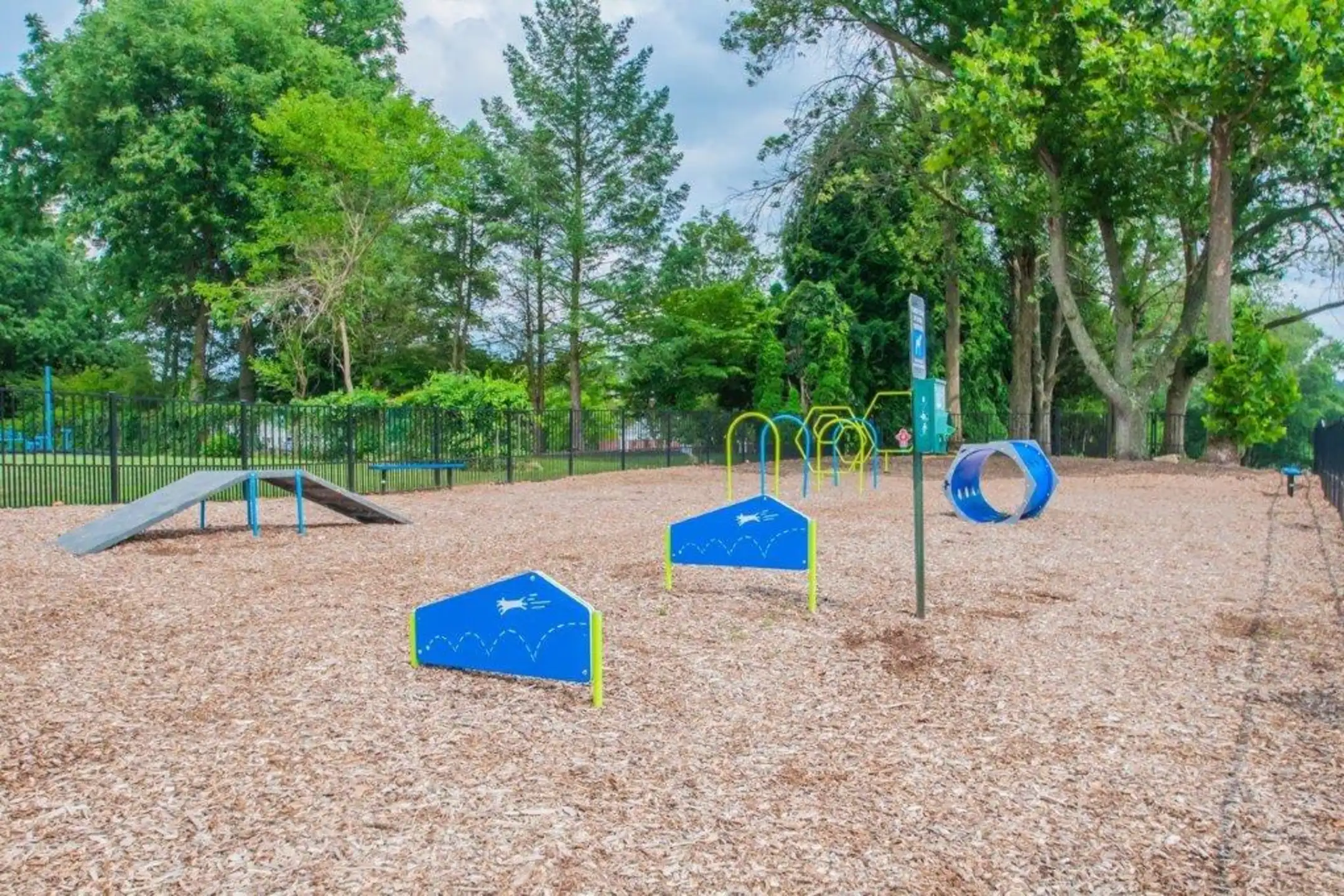 Marchwood Apartments 105 Coach Ln Exton, PA Apartments for Rent Rent.